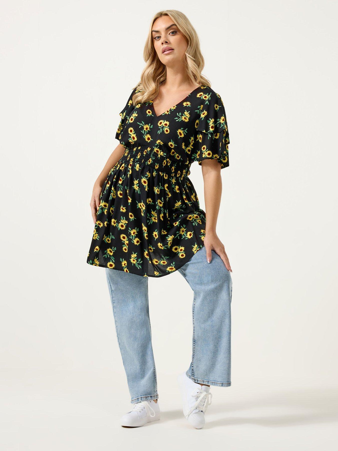 Image 3 of 5 of Yours Curve Sunflower Print Flutter Sleeve Top