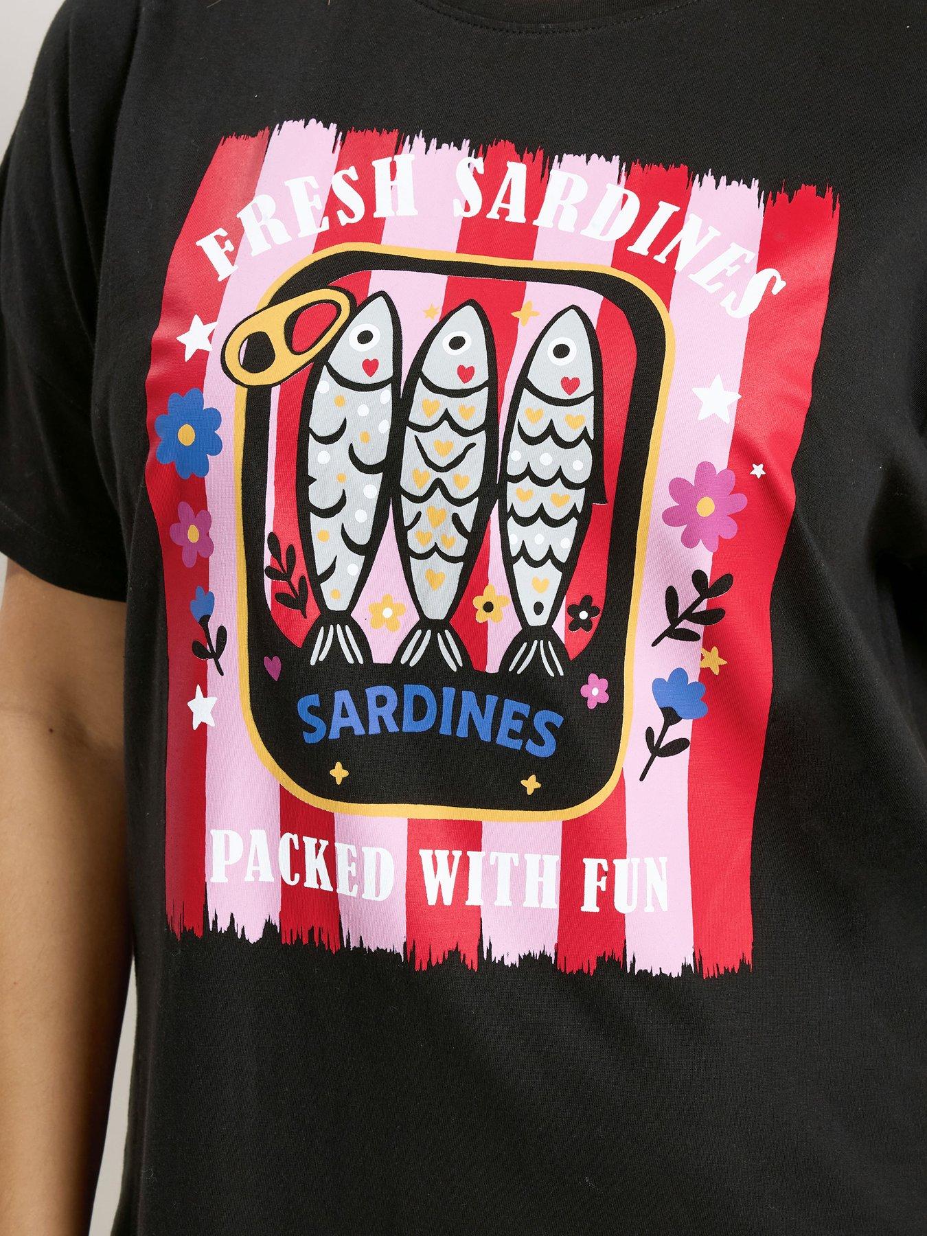 Image 4 of 5 of Yours Curve Sardines Sleep T-shirt