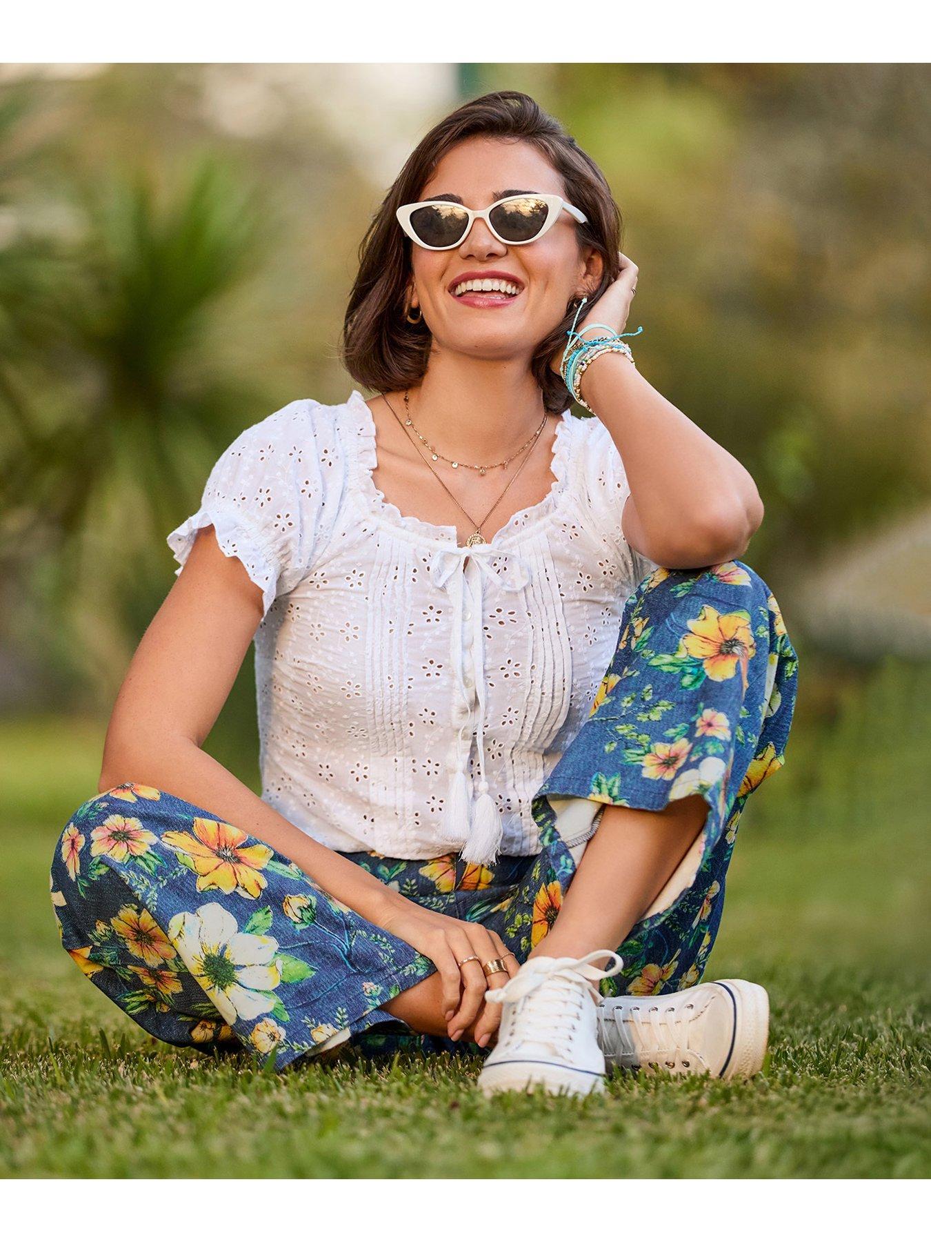 Image 5 of 6 of Joe Browns Beautiful Broderie Top - White