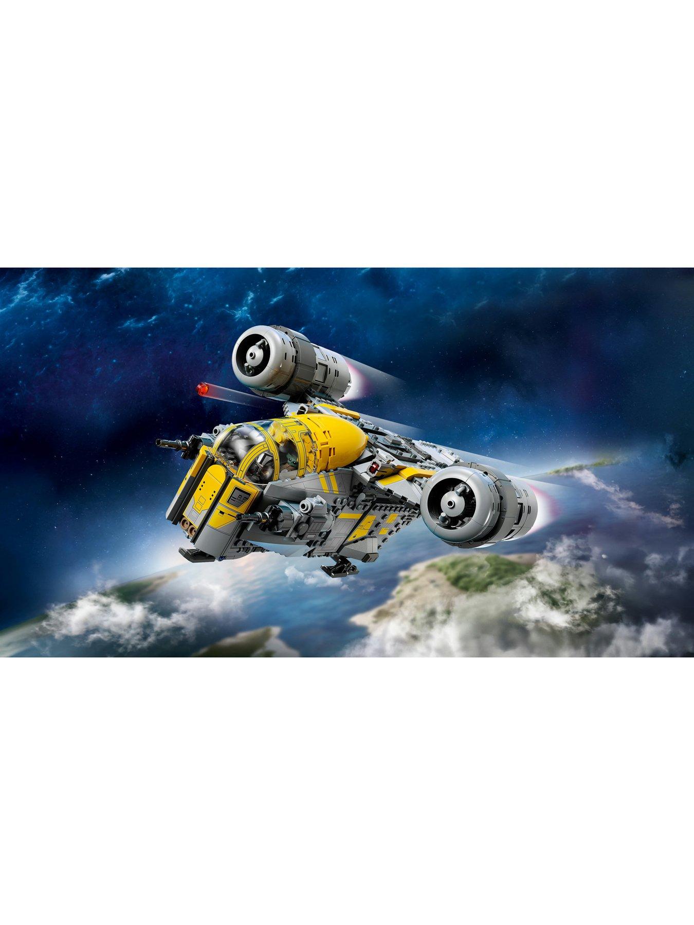 Image 3 of 8 of LEGO Star Wars The Razor Crest&trade; Vehicle Building Toy 75447