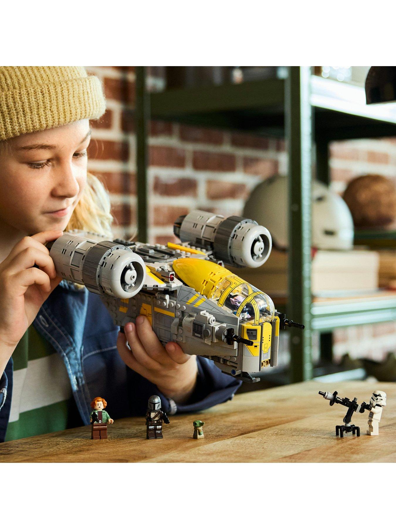 Image 5 of 8 of LEGO Star Wars The Razor Crest&trade; Vehicle Building Toy 75447