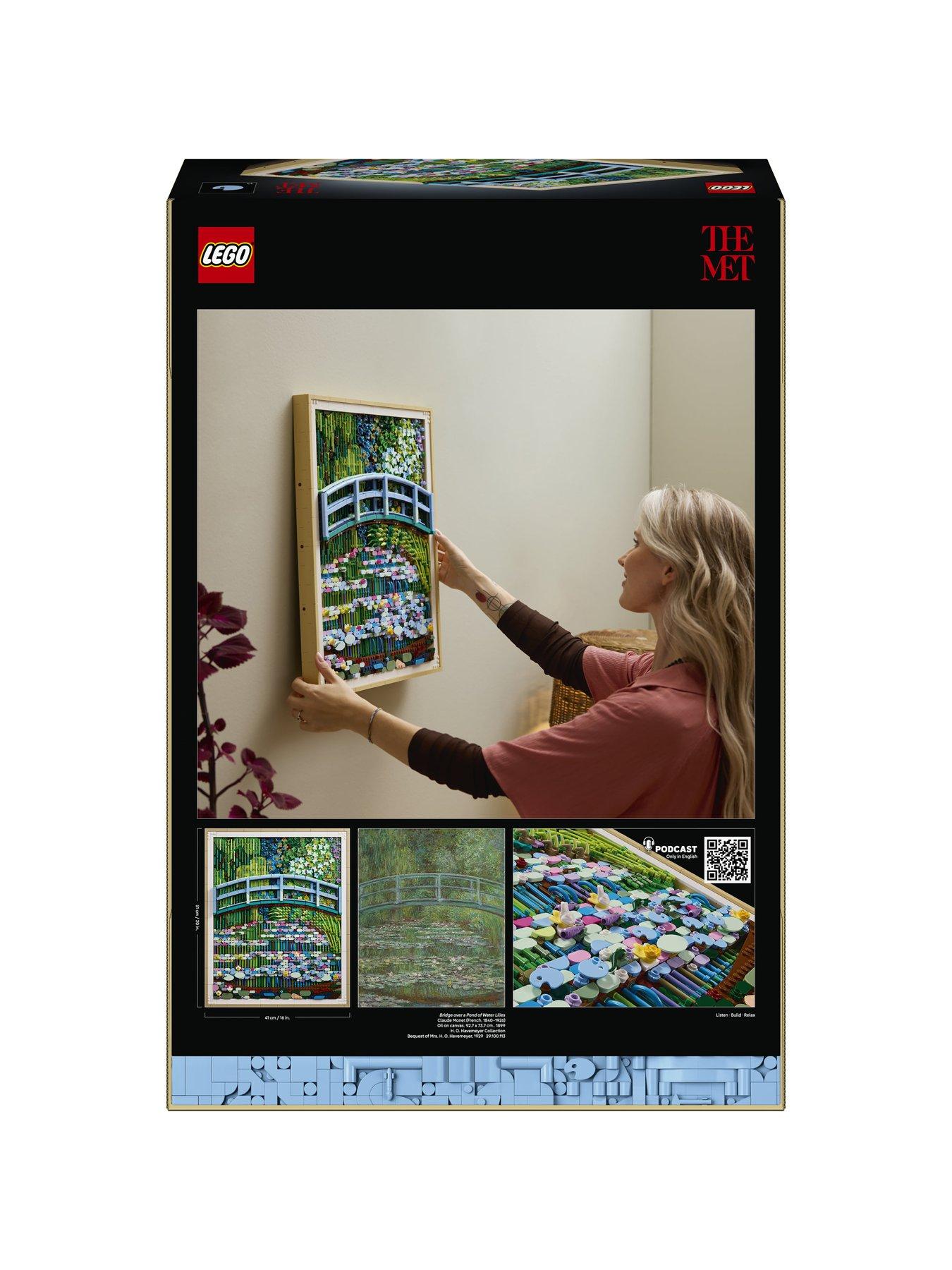 Image 7 of 8 of LEGO ART Claude Monet - Bridge over a Pond of Water Lilies 31220