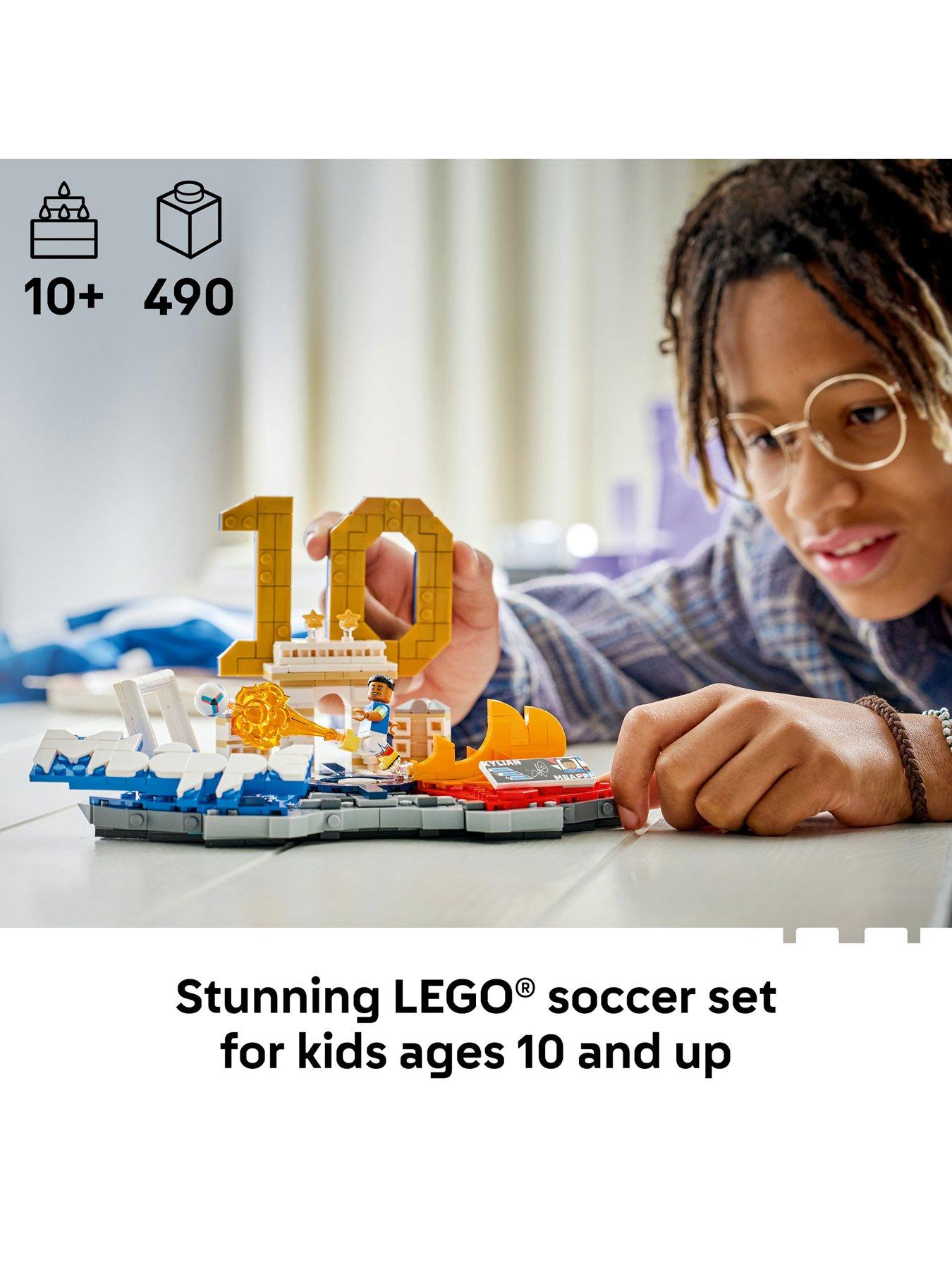 Image 2 of 8 of LEGO Editions Kylian Mbapp&eacute; - Football Highlights 43013