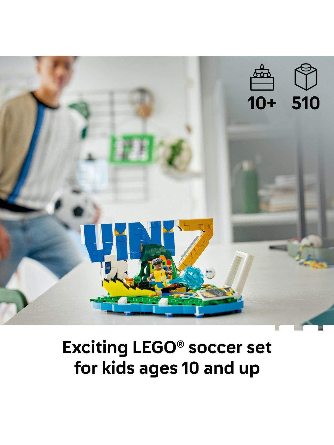 Image 2 of 8 of LEGO Editions Vini Jr. - Football Highlights 43027