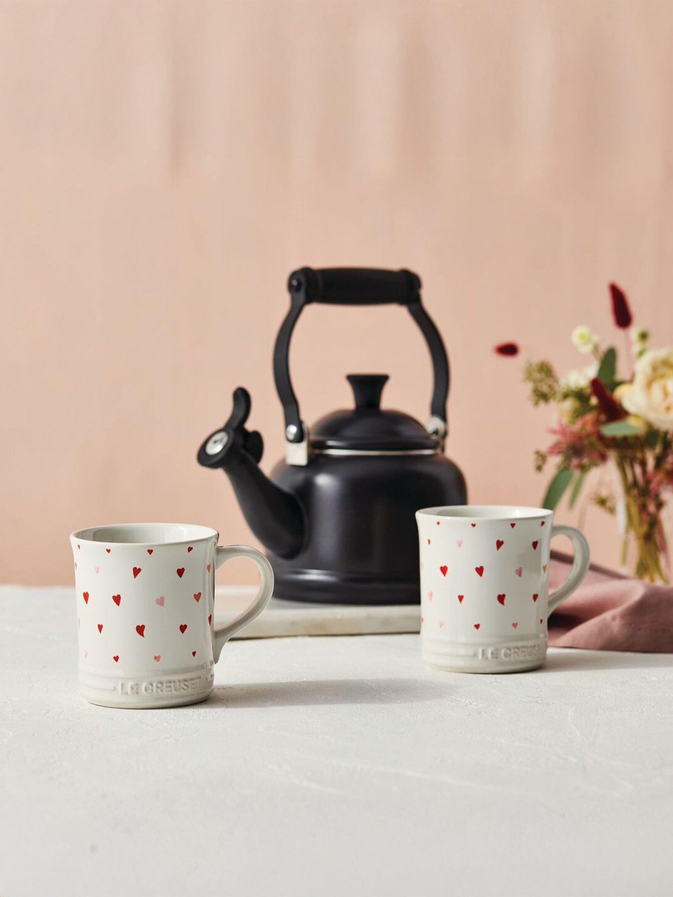 Image 4 of 4 of Le Creuset Traditional Kettle 2.1L