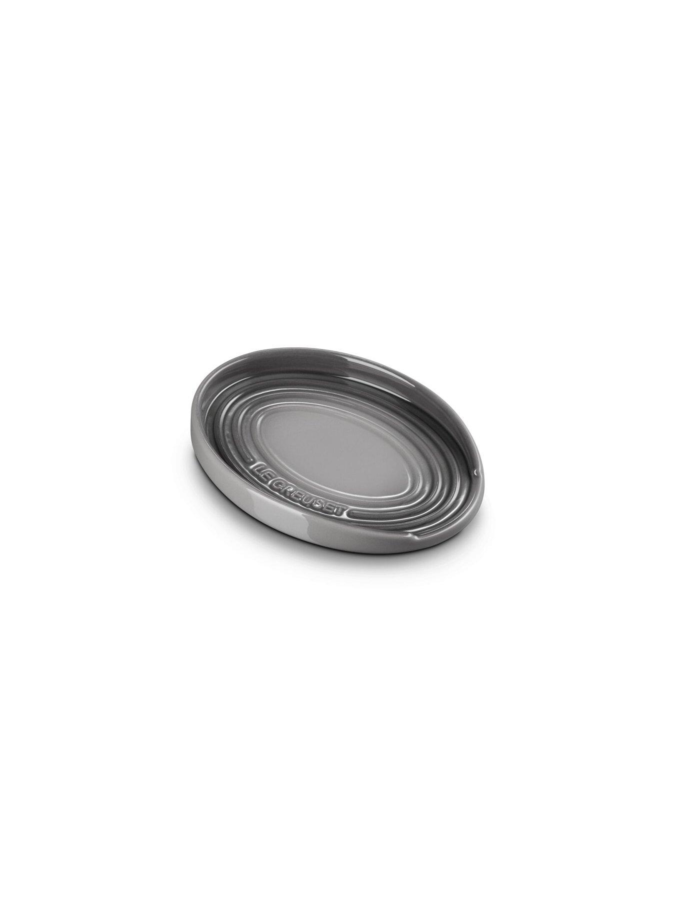le-creuset-oval-spoon-rest