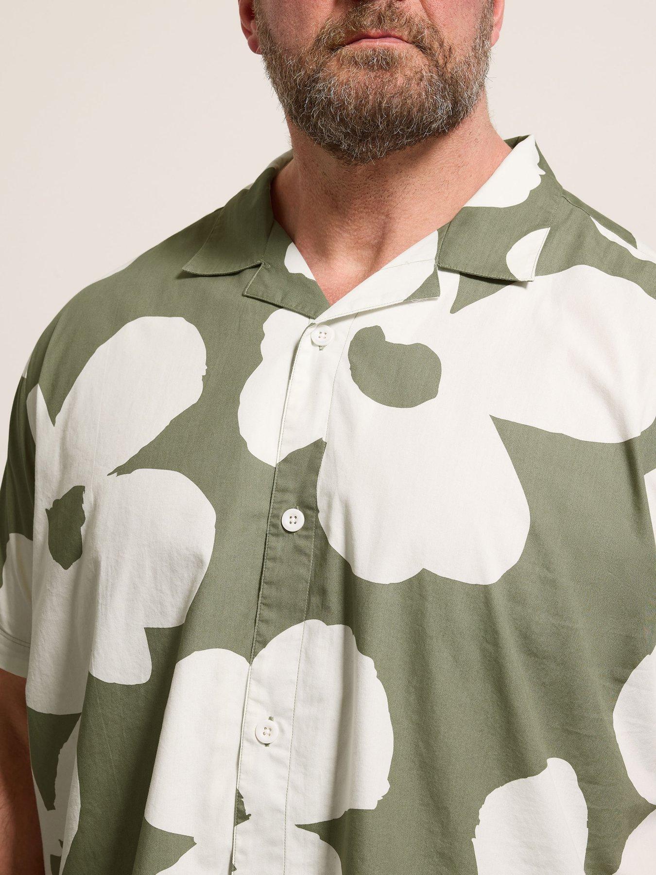 Image 4 of 4 of BadRhino Floral Poplin Short Sleeve Shirt - Green