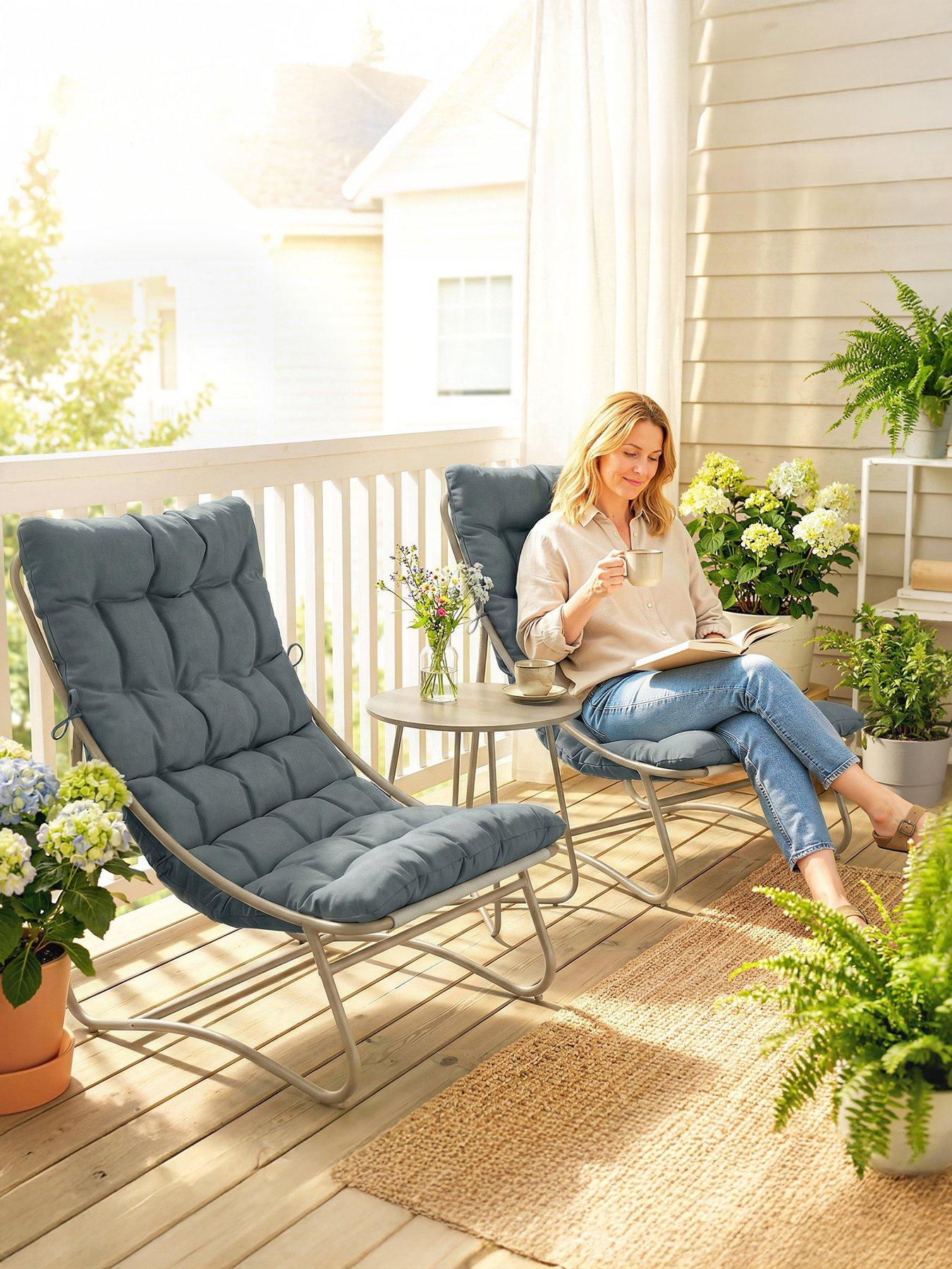 OutSunny Outdoor Bistro Set With Cushions