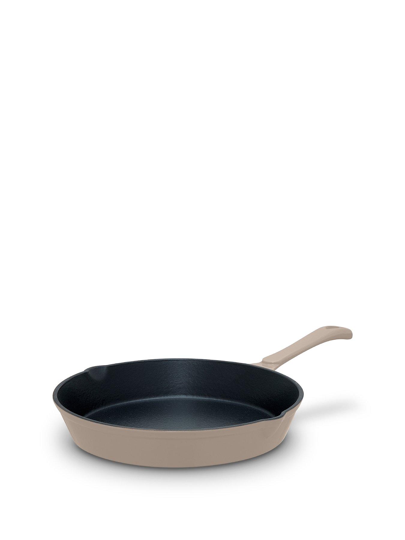 Image 2 of 8 of Barbary & Oak Nattura 26cm Cast Iron Round Pan With Dual Side Spouts, Cashmere