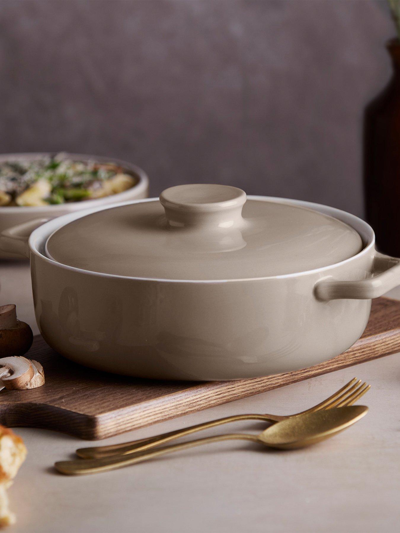 Barbary & Oak Nattura 23.5cm Shallow Casserole, Easy Grip Handles, Cashmere