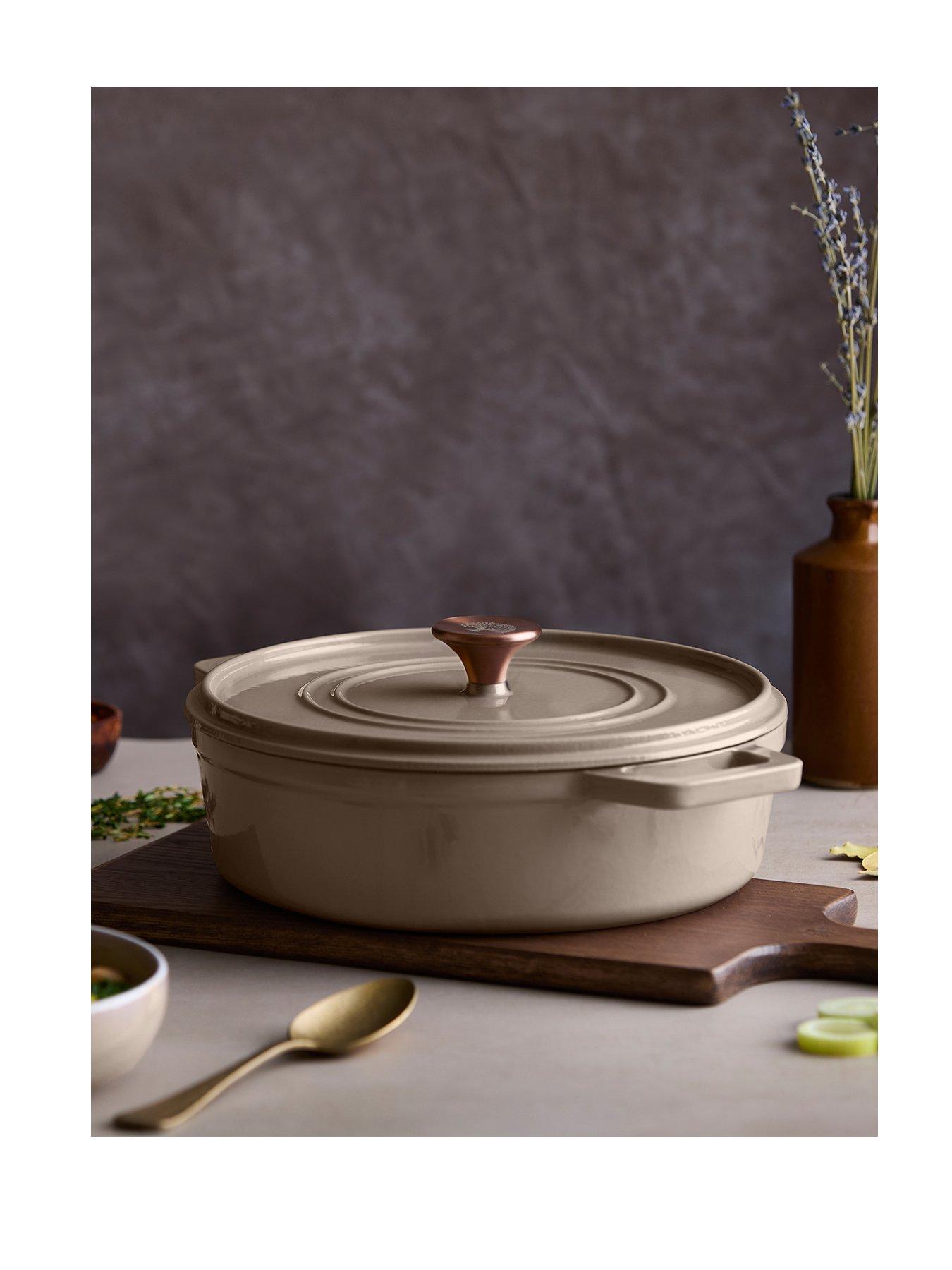 Barbary & Oak Nattura 28cm Shallow Cast Iron Casserole Pot With Lid, Cashmere