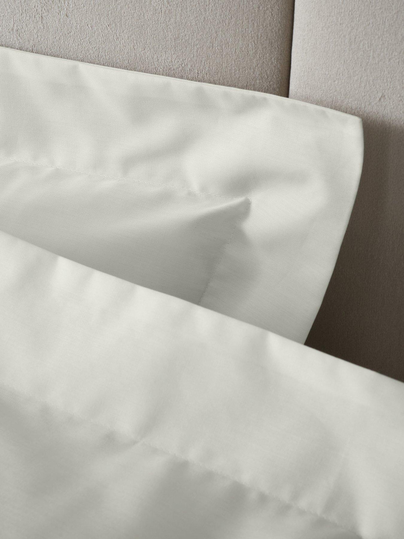 Image 3 of 4 of Bianca 180 Thread Count Egyptian Cotton Oxford Pillowcase Cream