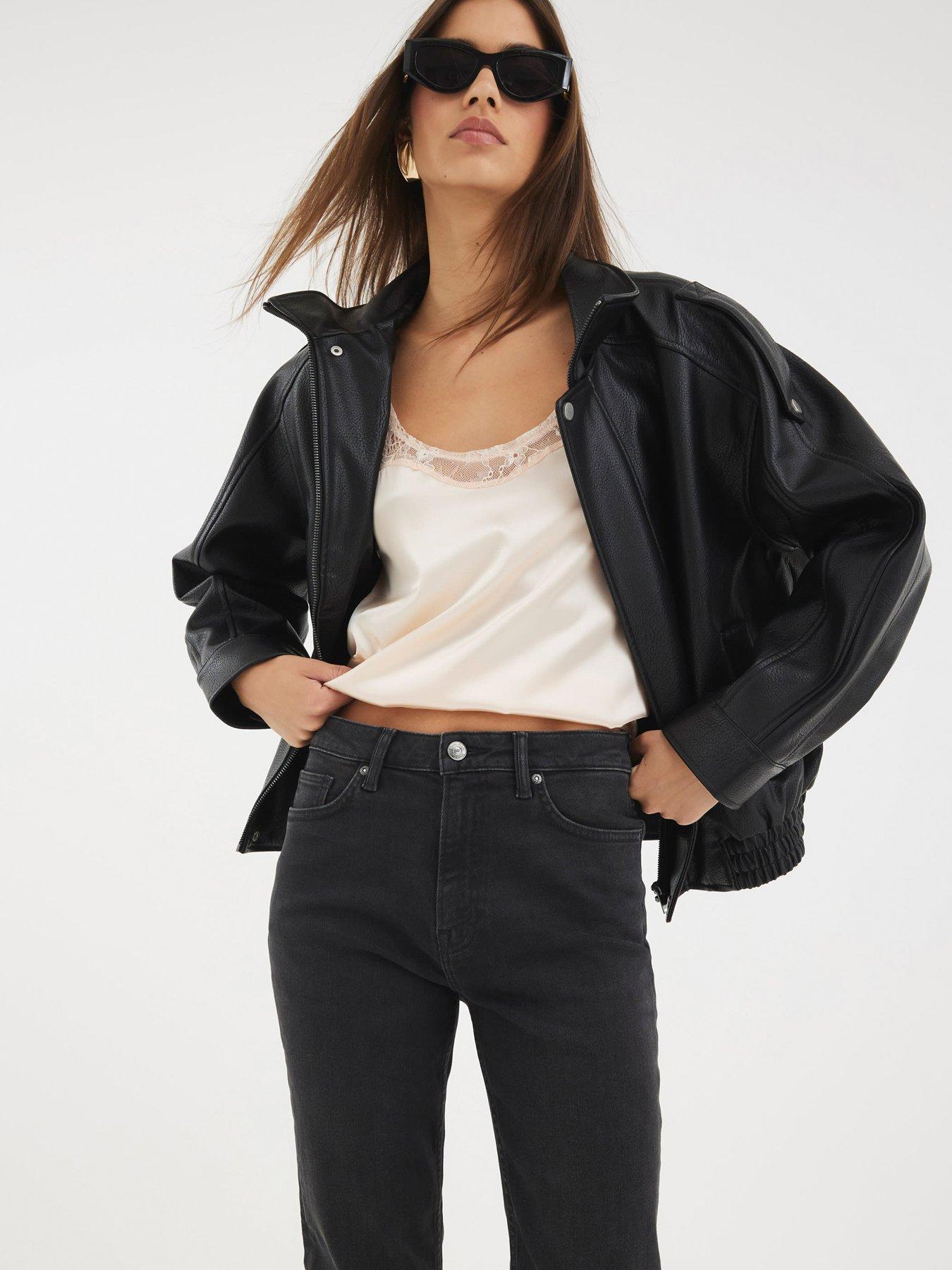 Image 3 of 4 of River Island High Rise Ankle Slim Taurus - Black