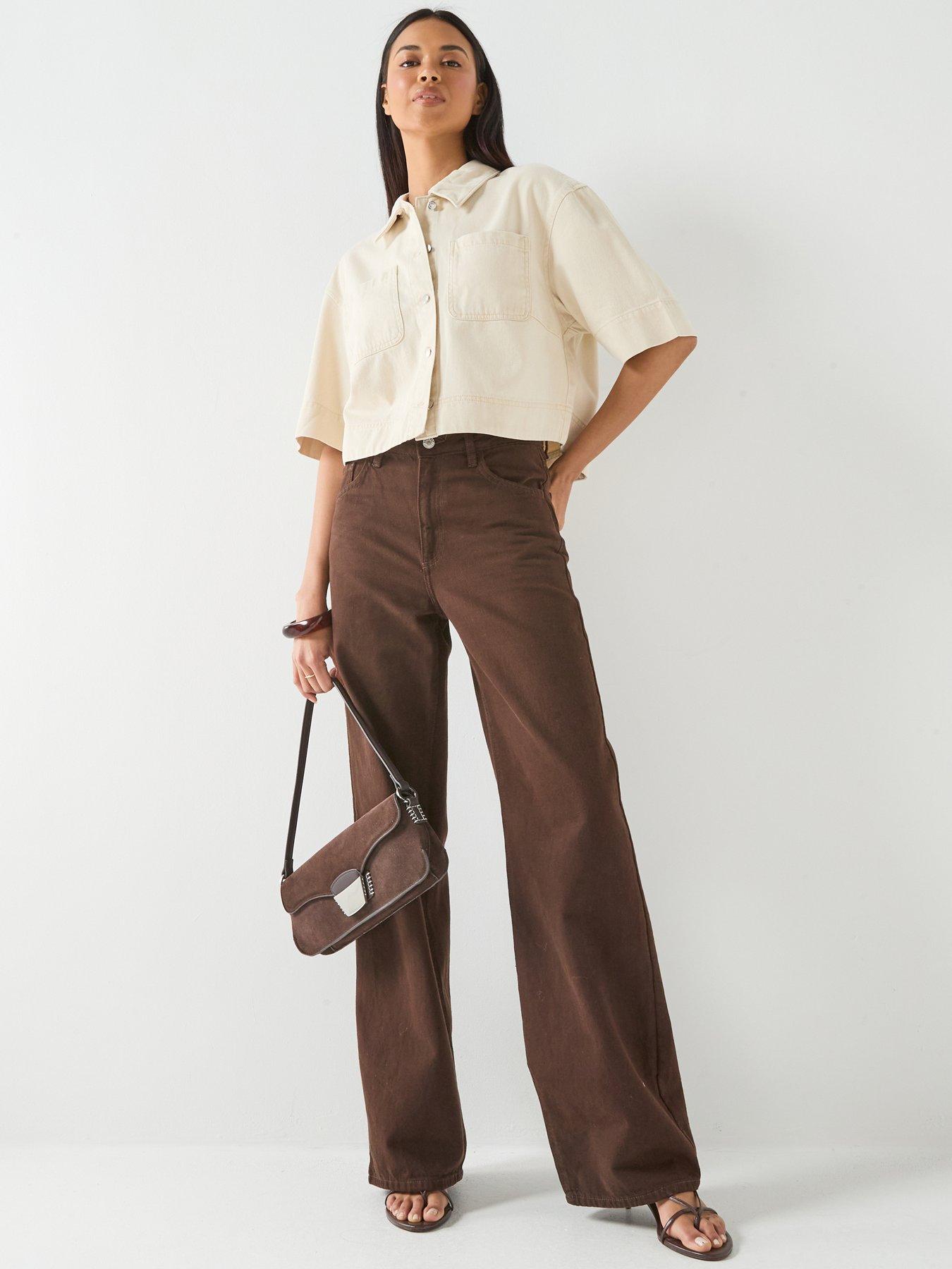 Image 3 of 6 of Only Cleo-Maisa Short Sleeve Cropped Shirt - Cream
