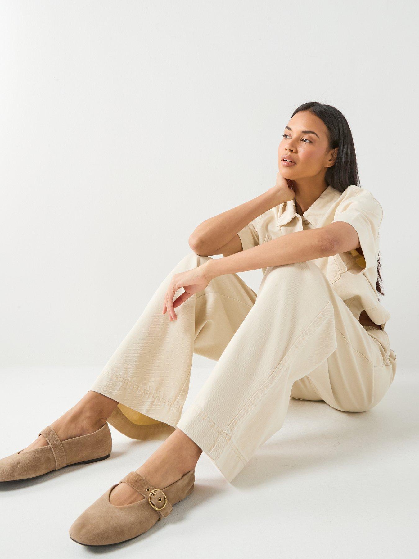 Image 4 of 6 of Only Onlmaisa Pull-Up Wide Leg Trousers - Cream