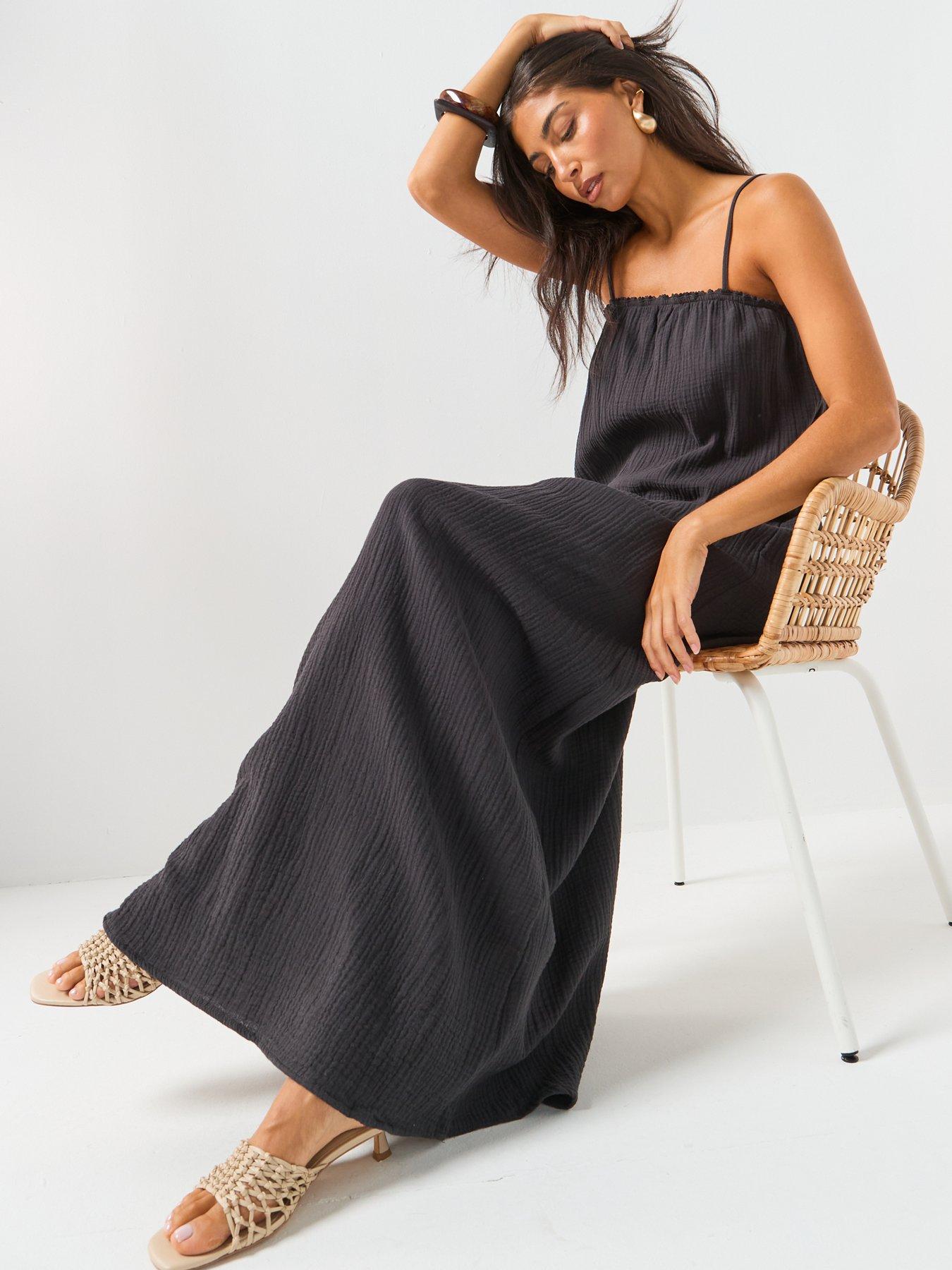 Image 5 of 5 of JDY Jdytheisjaz Maxi Dress - Black