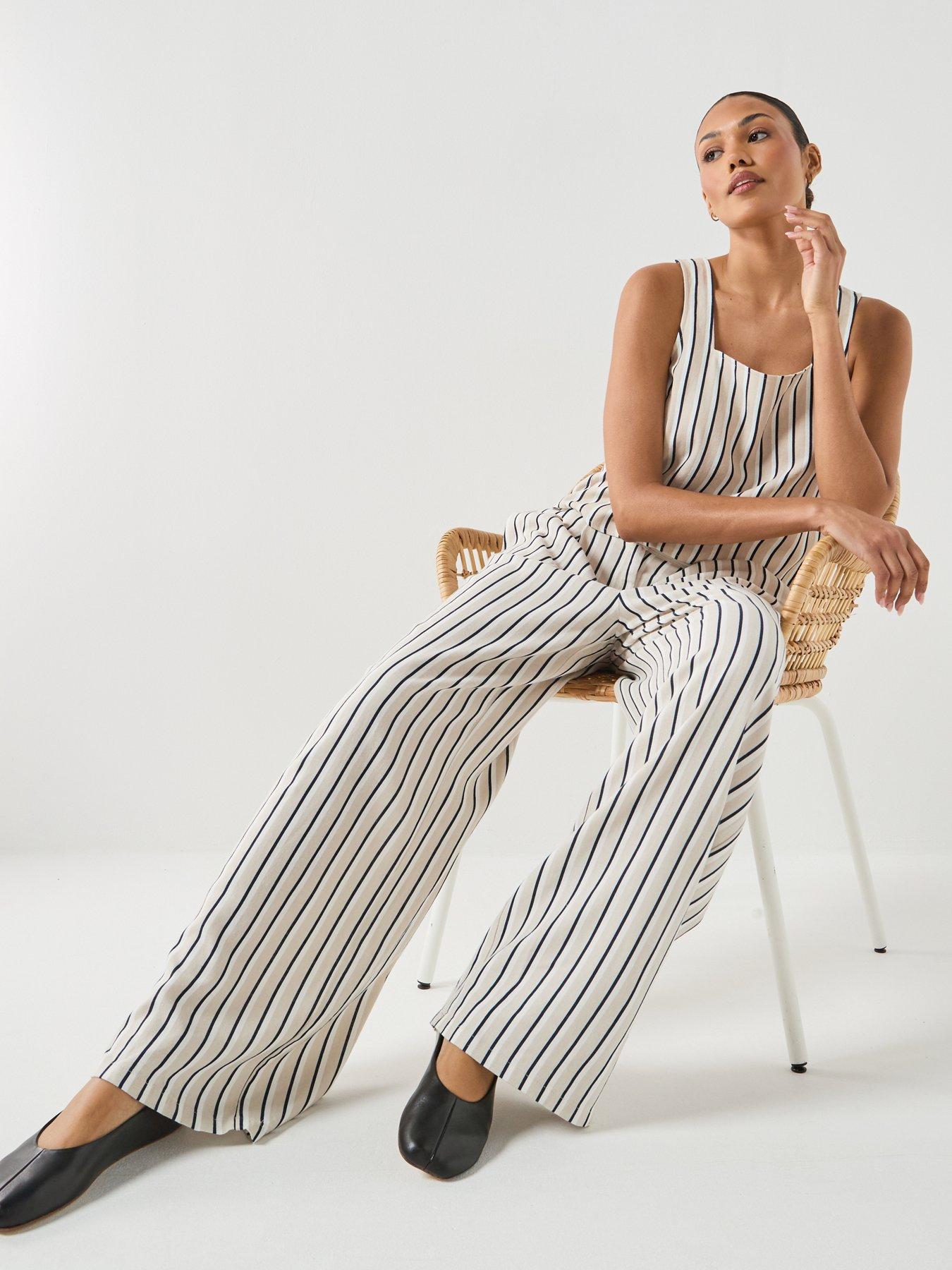 Image 4 of 5 of Vero Moda Vmmymilo Nila Wide Leg Dad Pant - Grey