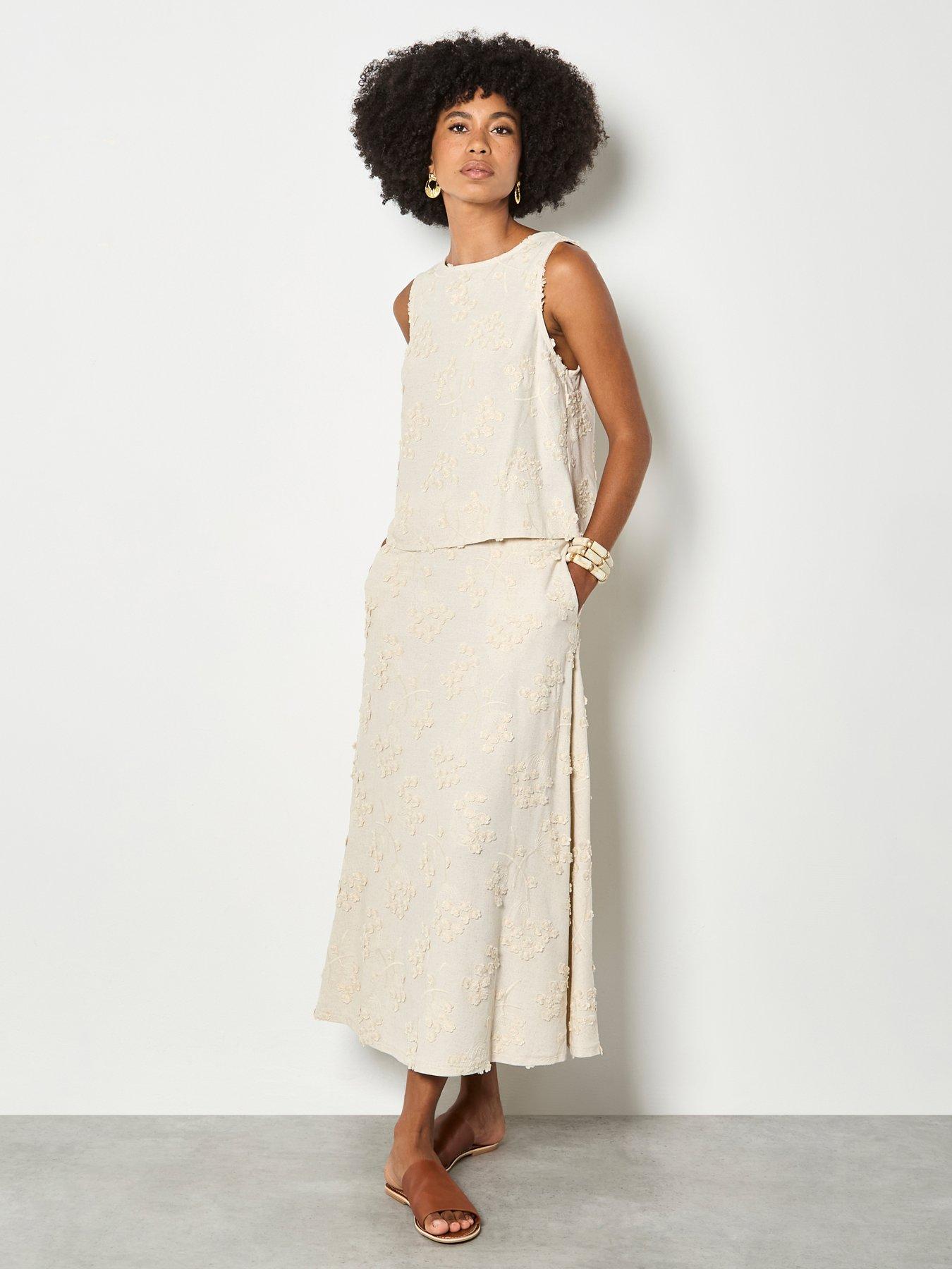 Apricot Dandellion Embroidered Skirt, Cream, Size M, Women