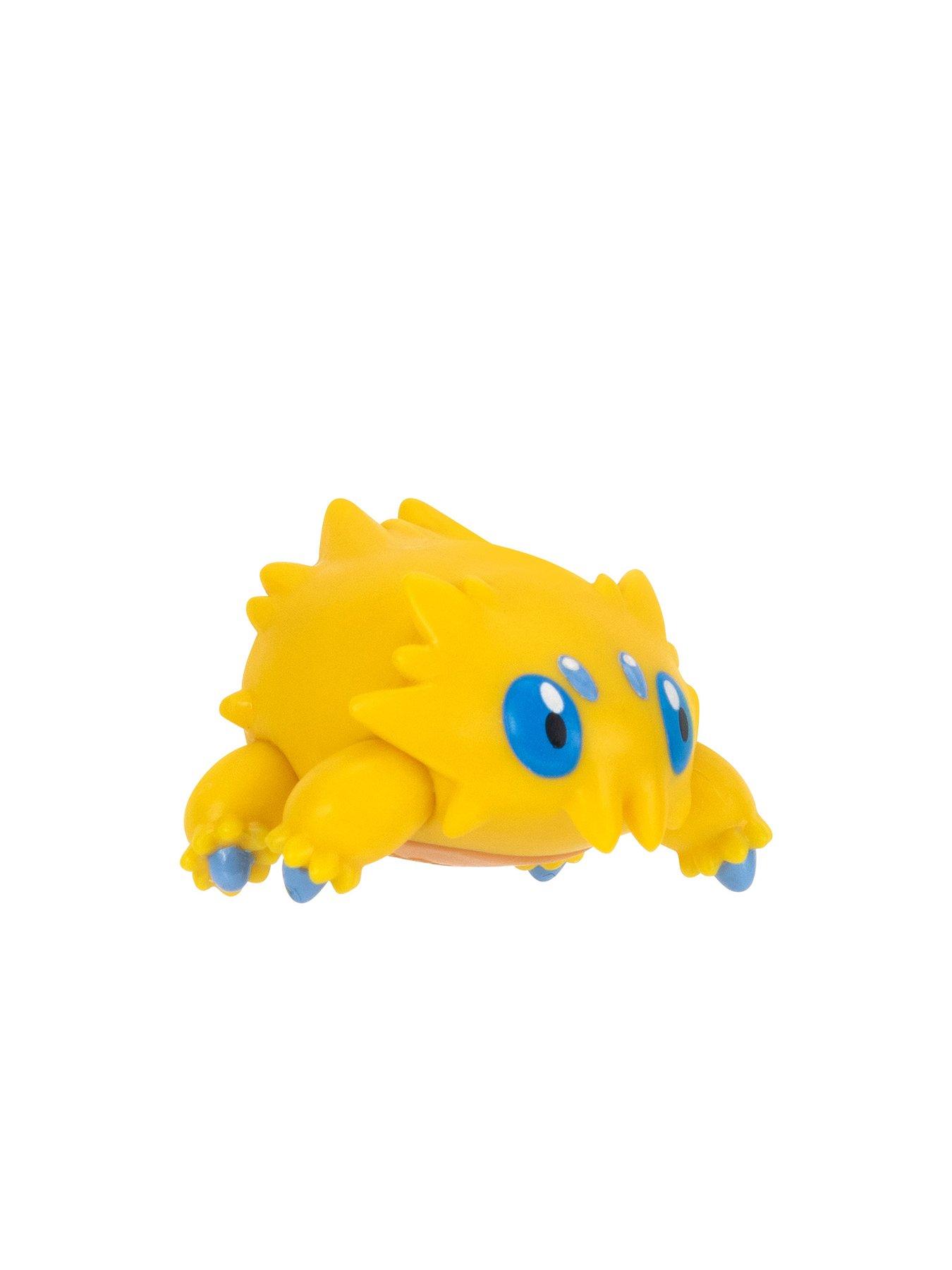 Image 6 of 8 of Pokemon Battle Figure 6 Pack - Features 2-Inch Pikachu, Joltik, Galarian Darumaka, Riolu, Chikorita and Cleffa Battle Figures