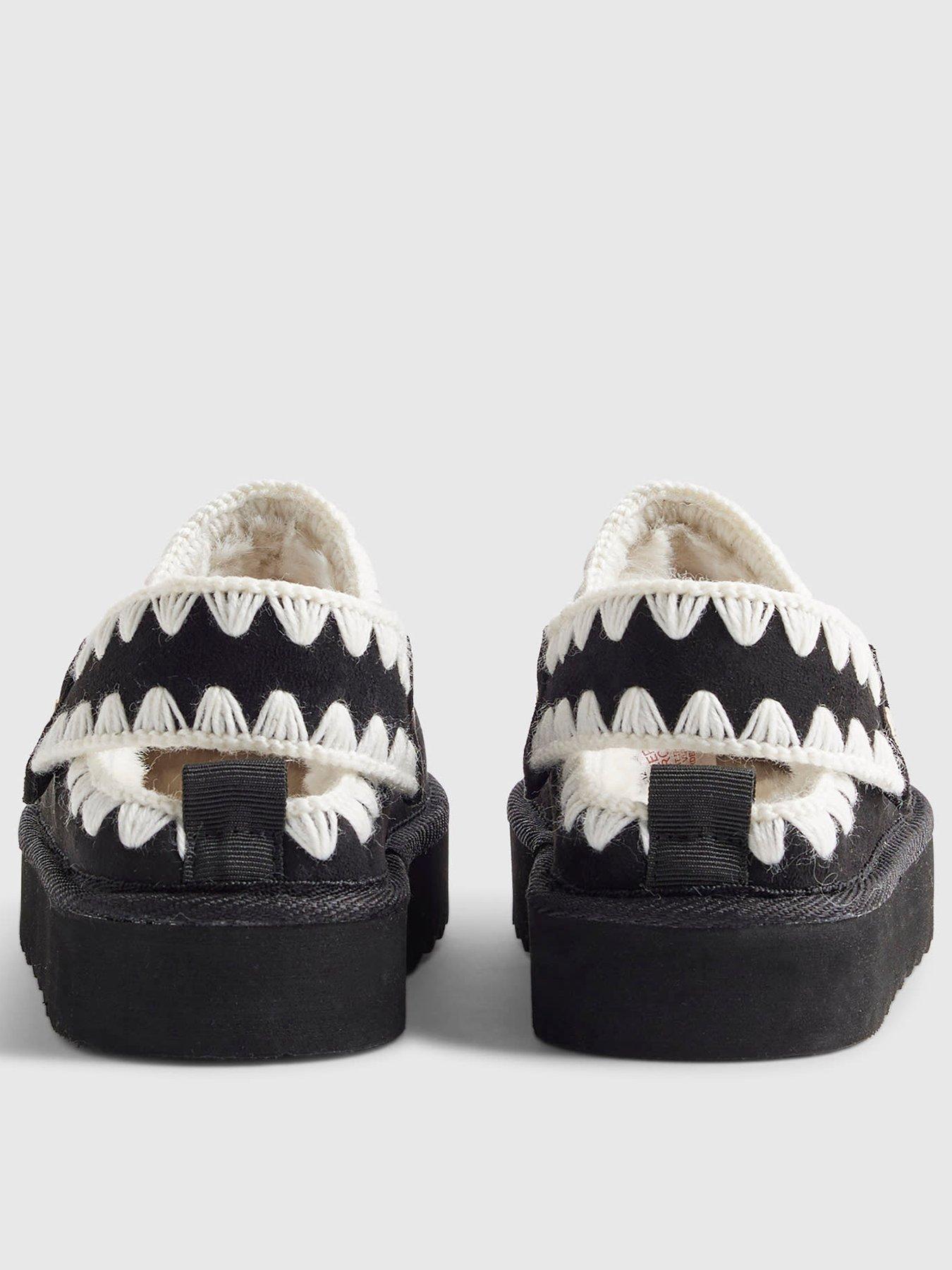 Image 3 of 5 of River Island Older Girls Whipstitch Strap Slippers - Black