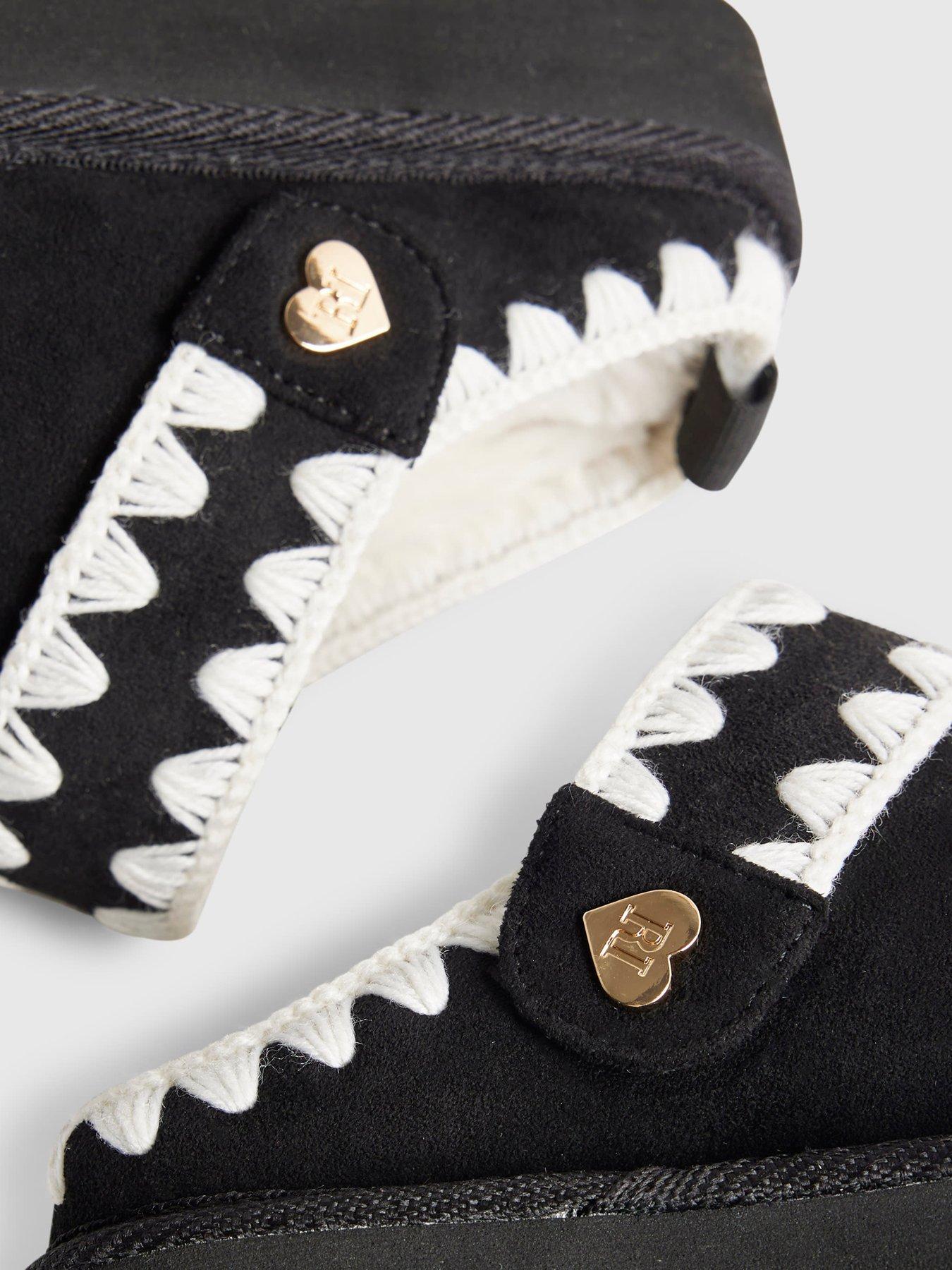 Image 5 of 5 of River Island Older Girls Whipstitch Strap Slippers - Black