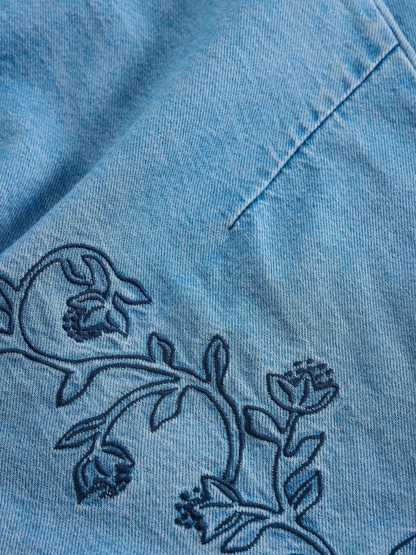 Image 6 of 6 of White Stuff Aubrey Embroidered Barrel Jean - Blue