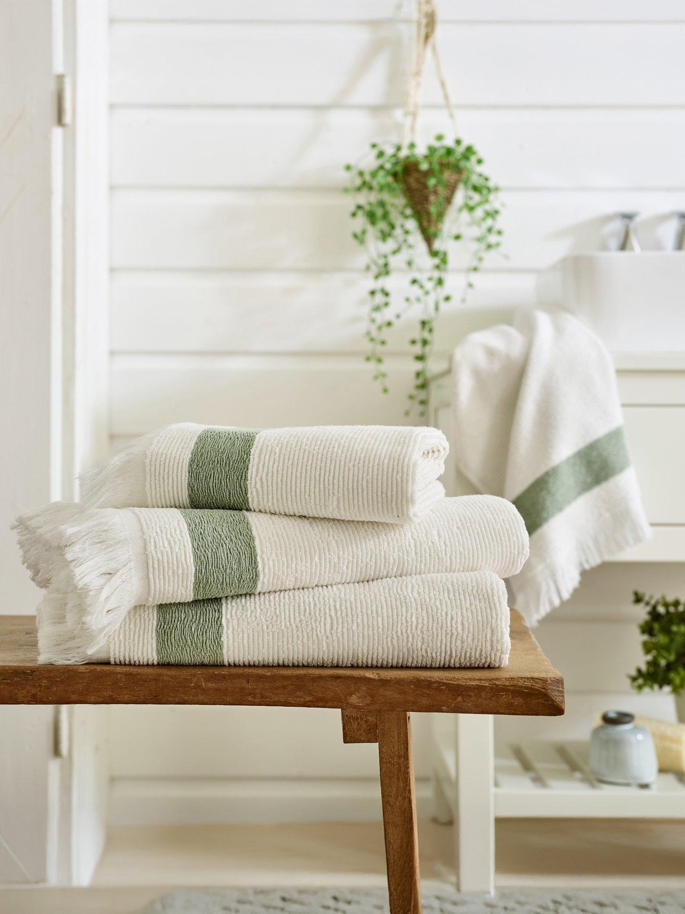 The Lyndon Co TLC Oakwood Ridge Textured Towel Collection