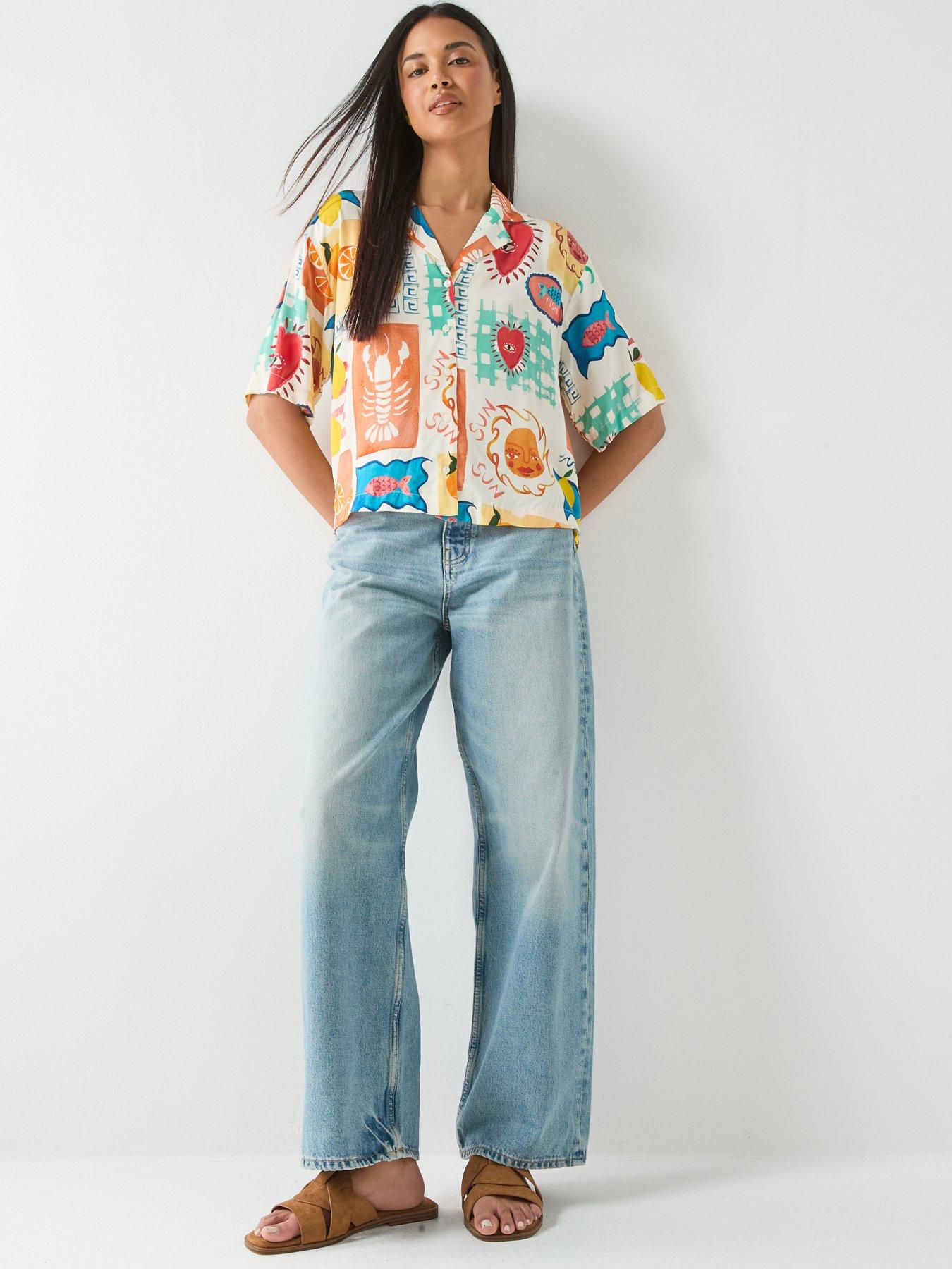 Image 3 of 5 of PIECES Pcklarisa Short Sleeve Shirt - White