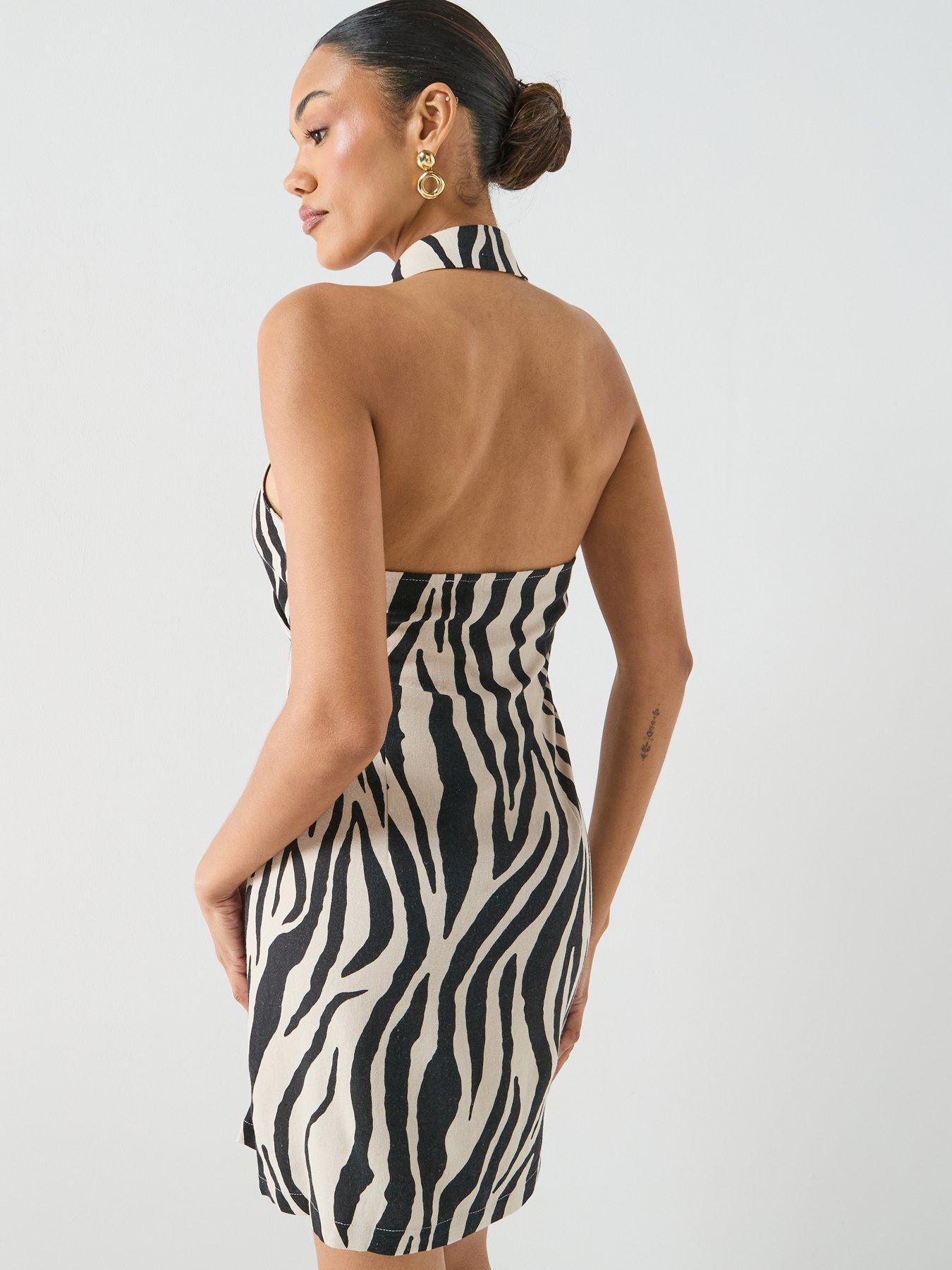 Image 2 of 5 of Vero Moda Vmmymilo Short Halter Neck Dress Wvn Ga - Grey