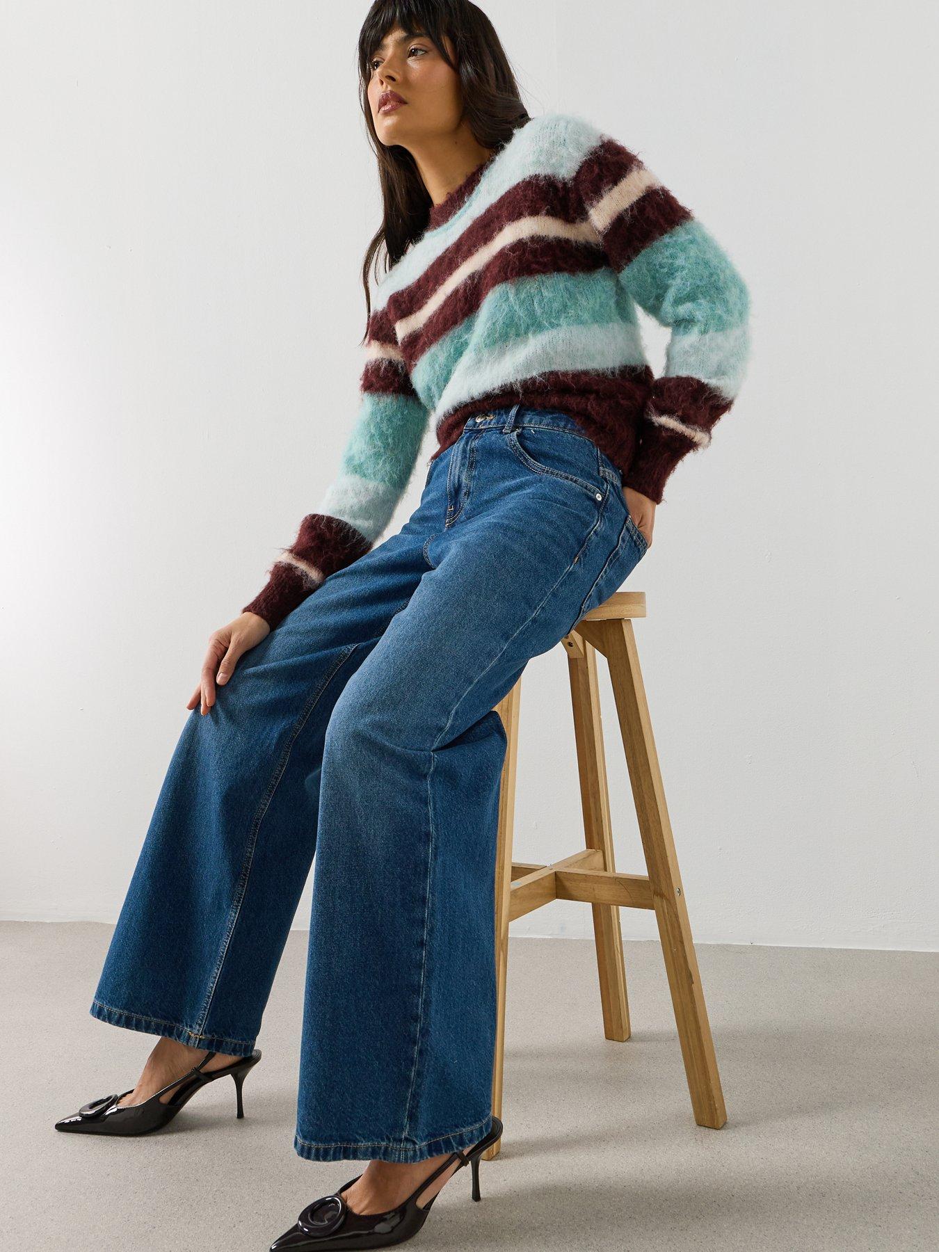 Image 4 of 6 of Mango Mid-rise Straight Jeans - Blue
