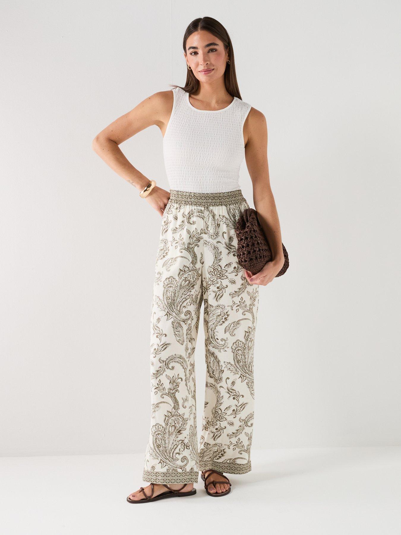 Image 3 of 6 of Only Onlliana Leya Paisley Print Trousers - Green