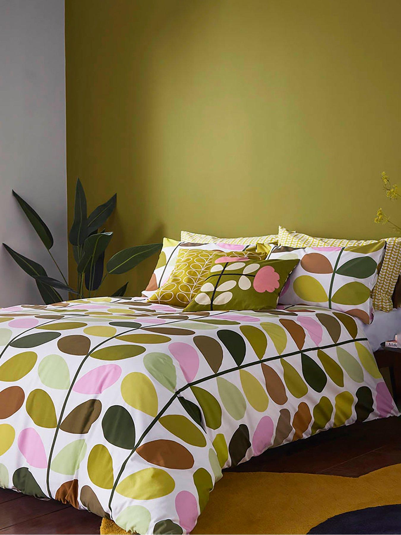 Image 1 of 4 of Orla Kiely Multi Stem 100% Cotton Spring Quilt Set