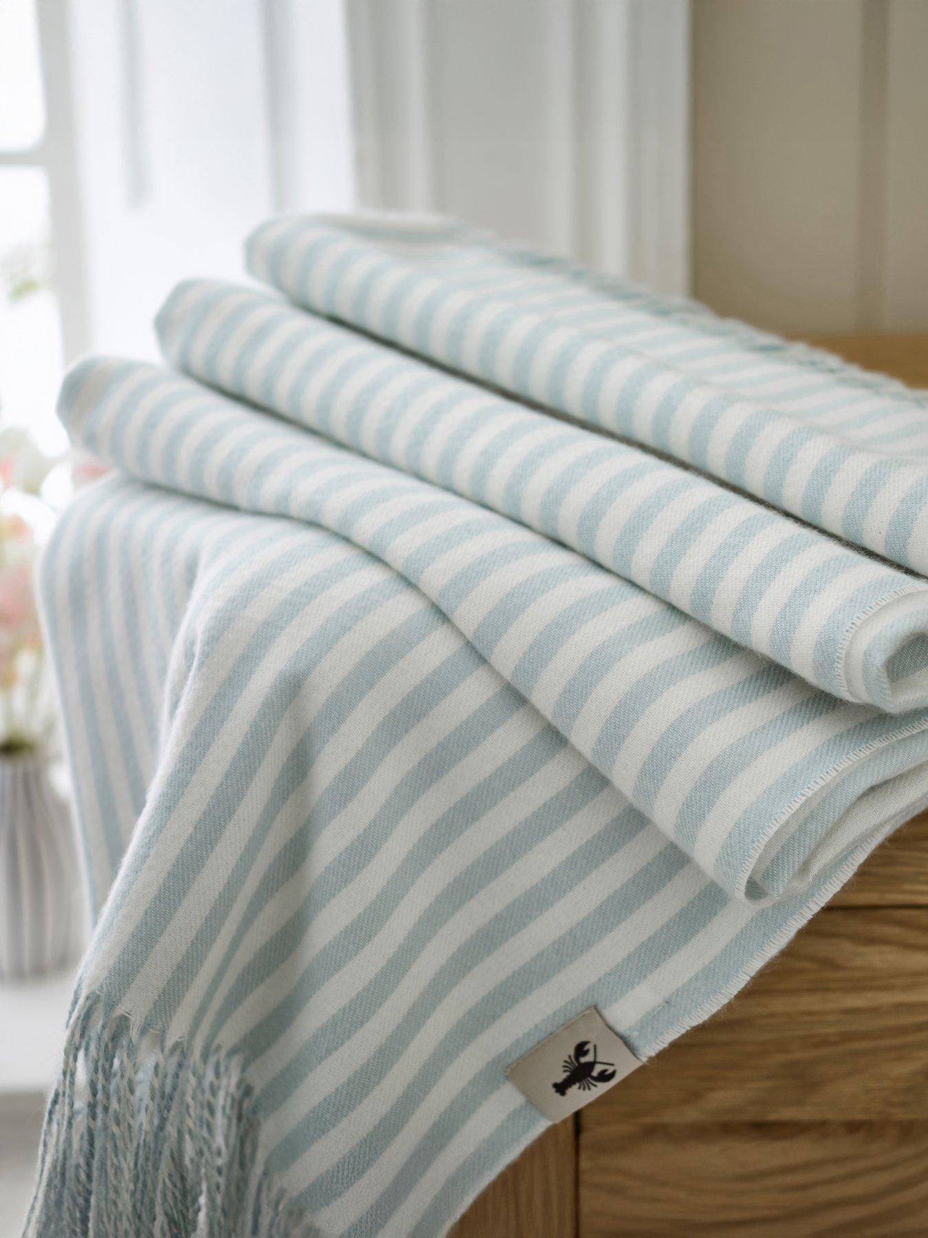 Deyongs Lc Salcombe Stripe Throw 130x170cm  Latte