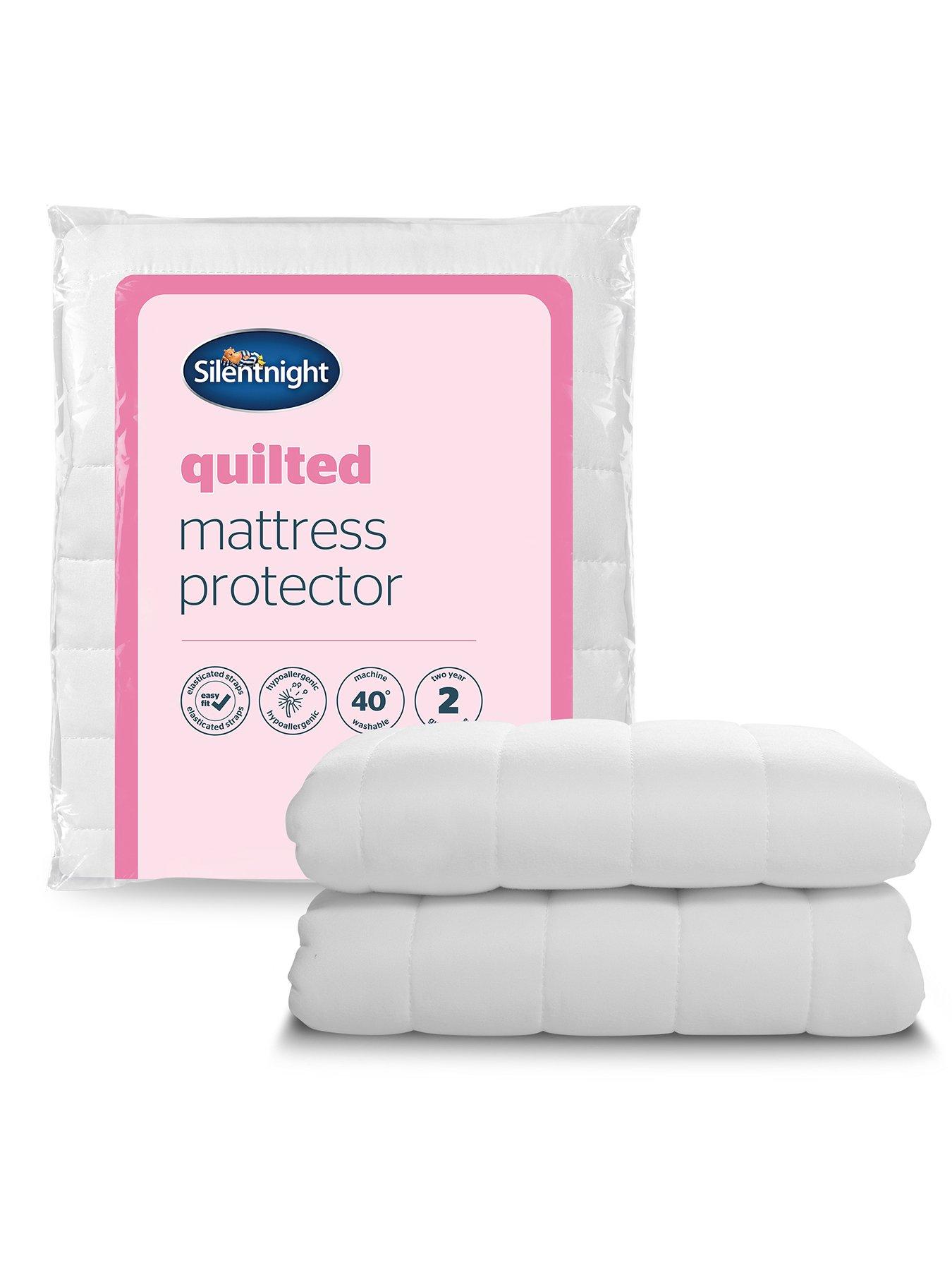 Silentnight Quilted Small Double Mattress Protector