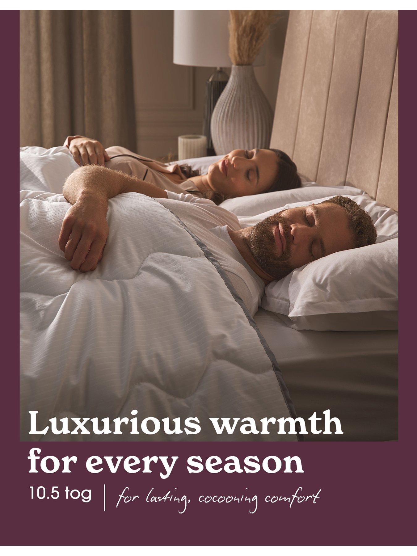 Image 3 of 7 of Sleepeezee Hotel Luxe 10.5 Tog Duvet