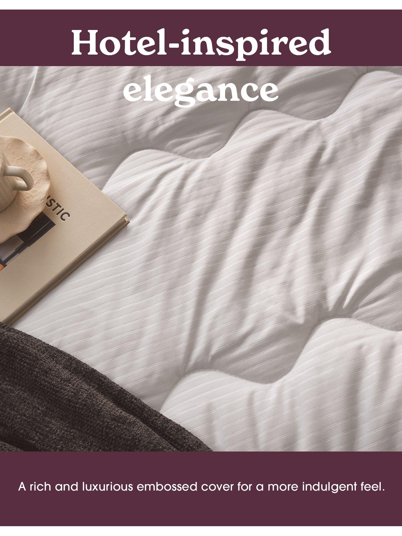 Image 5 of 7 of Sleepeezee Hotel Luxe 10.5 Tog Duvet