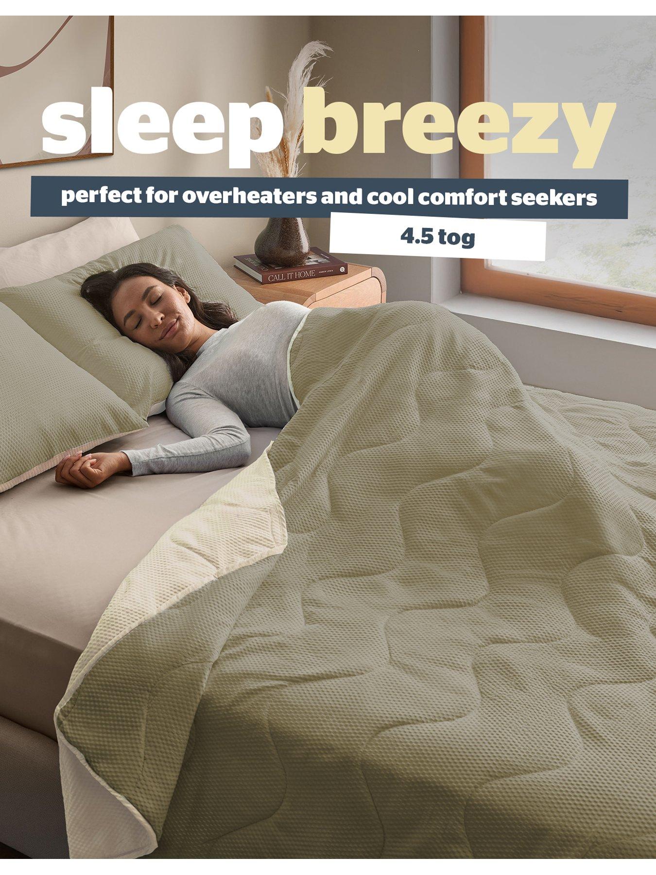 Image 4 of 7 of Silentnight Cool Summer Breeze Seersucker Coverless 4.5 Tog Duvet - Sage/Cream