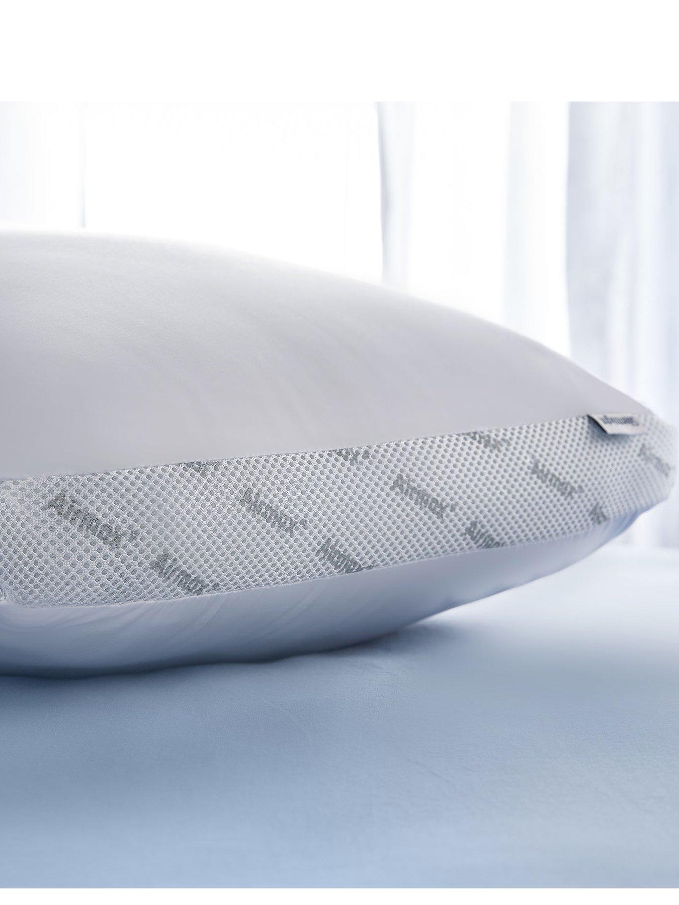 Image 5 of 7 of Silentnight Cooling Summer Breeze 4.5 Tog and Airmax Pillow Summer Bundle