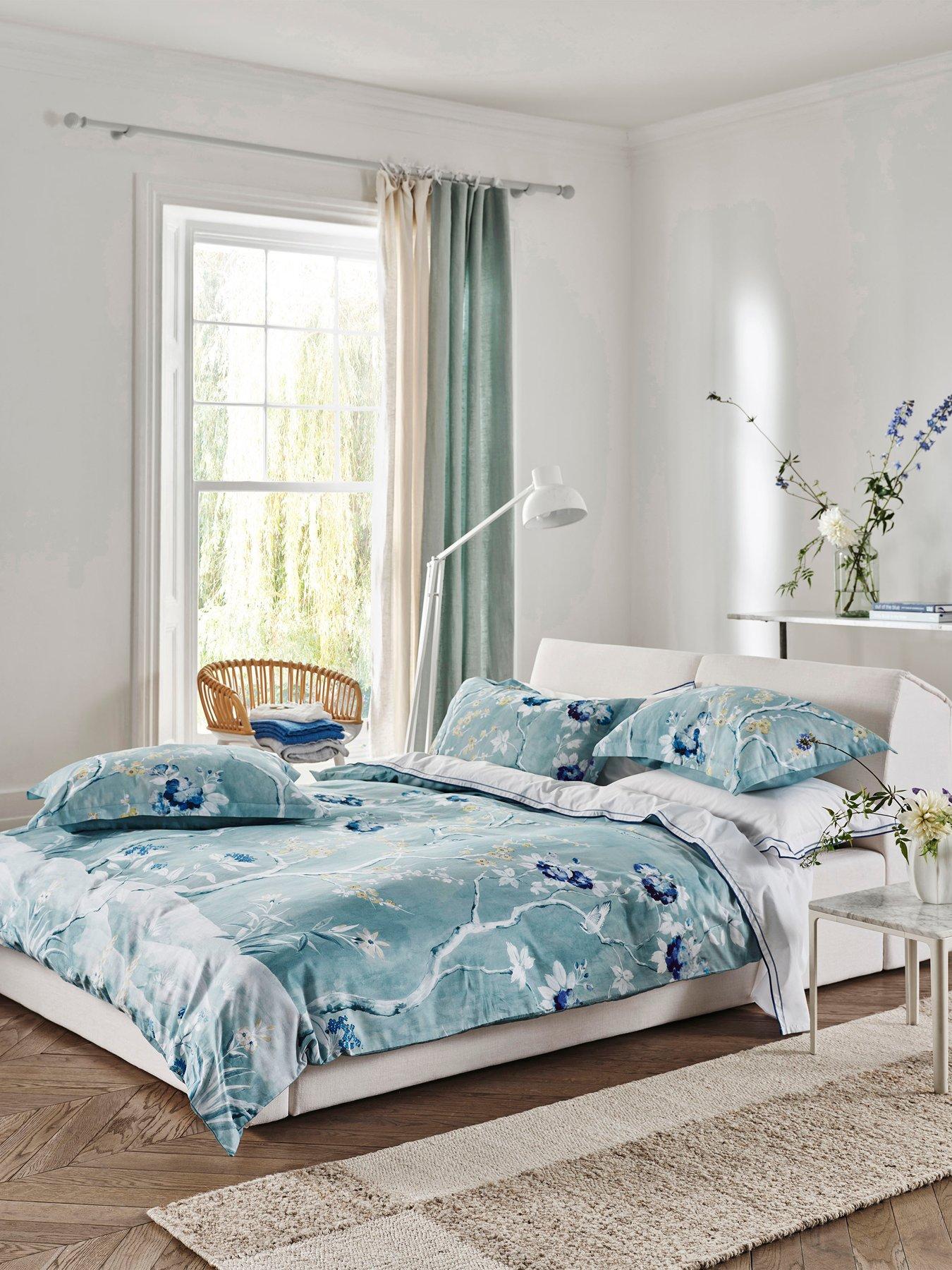 Designers Guild Manohari 100% Cotton Sateen Delft Blue Quilt Set
