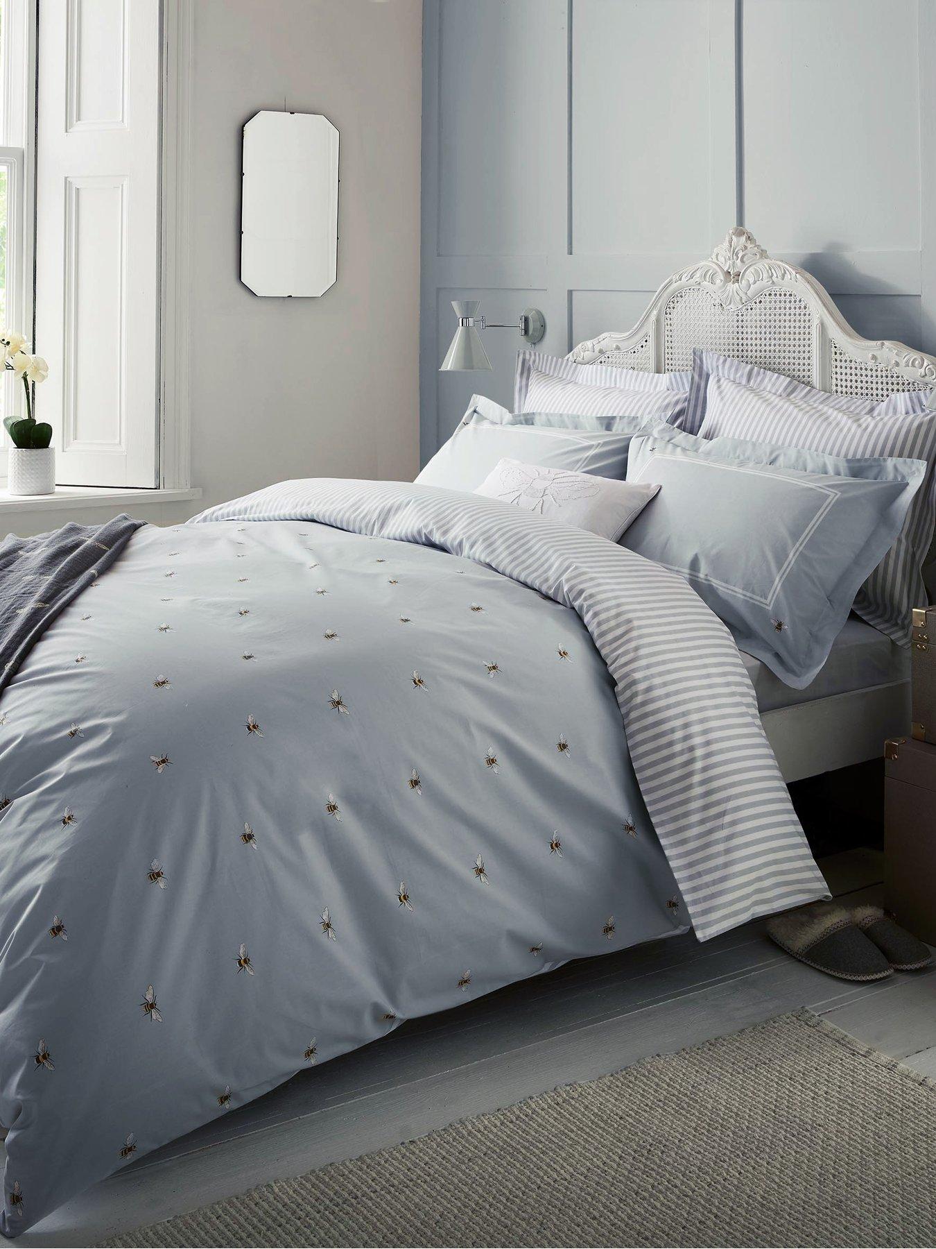 Sophie Allport Bees 100% Cotton Quilt Set