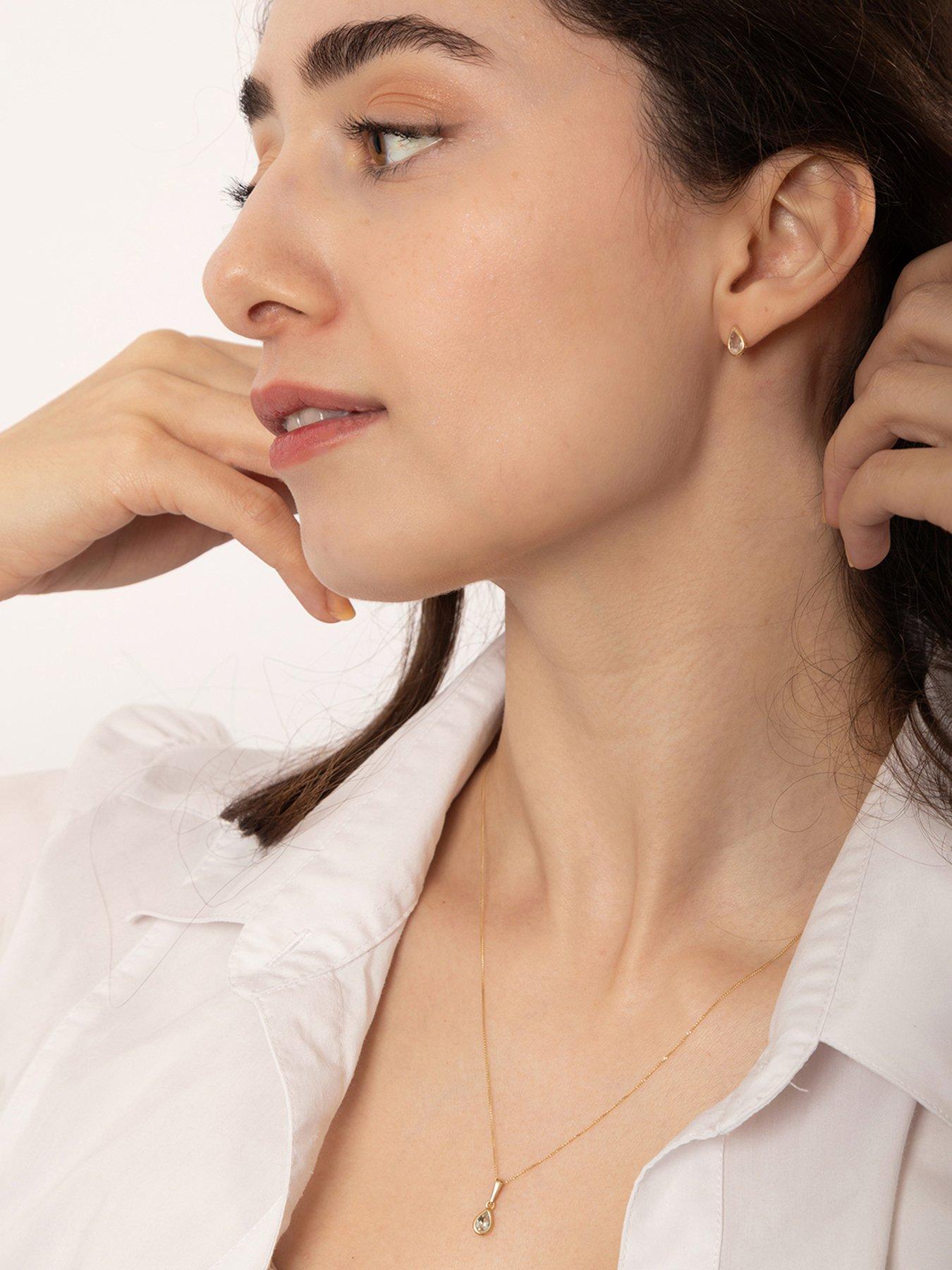 The Love Collection 9ct Yellow Gold Stud Earring and Pendant Necklace Set