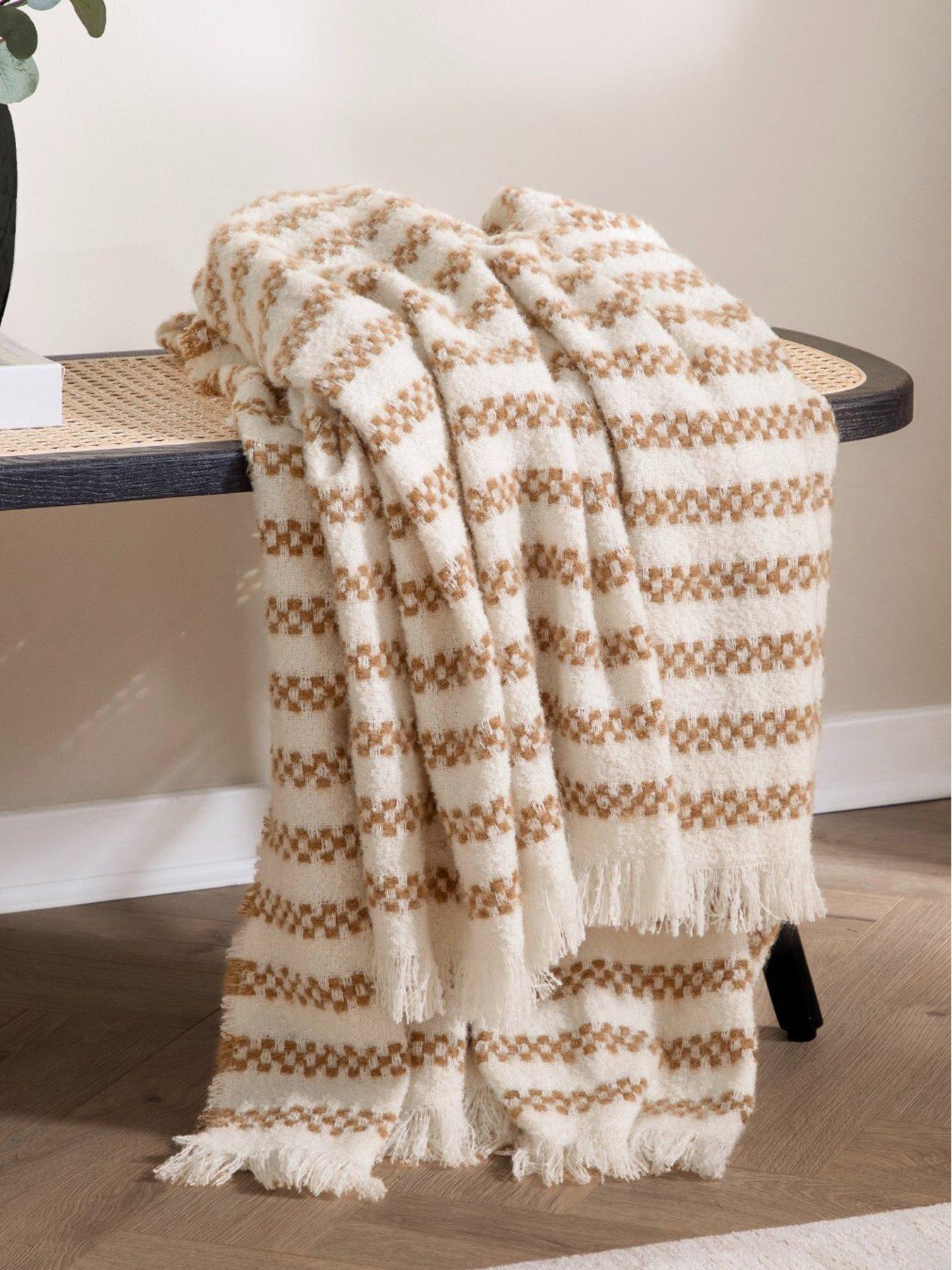 HOEM Clyne 130x180 Throw Brown