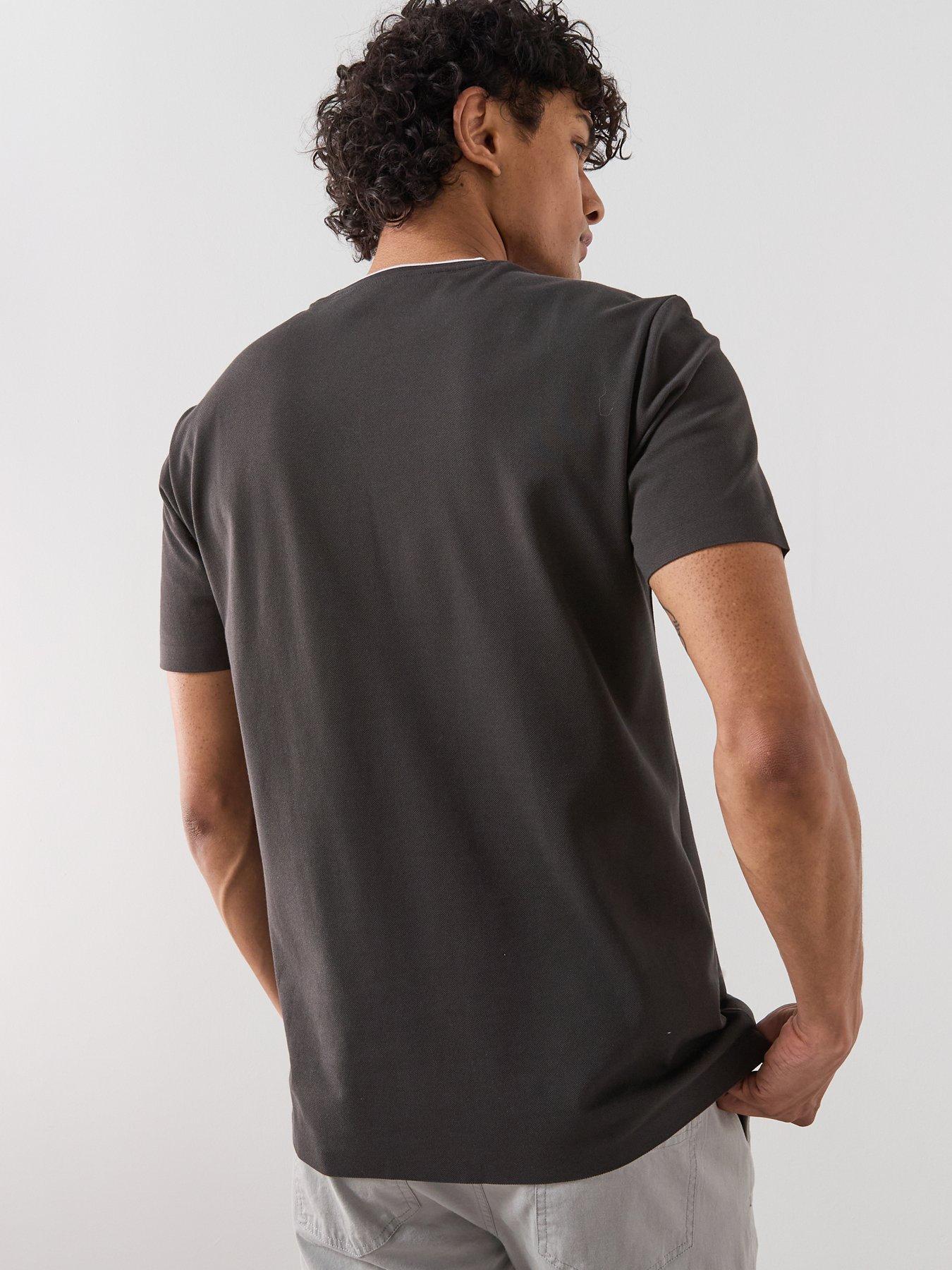 Image 2 of 5 of Mango Mango Performance Garda T-shirt