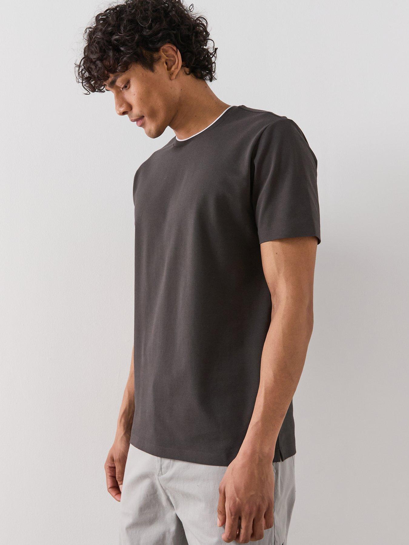 Image 5 of 5 of Mango Mango Performance Garda T-shirt