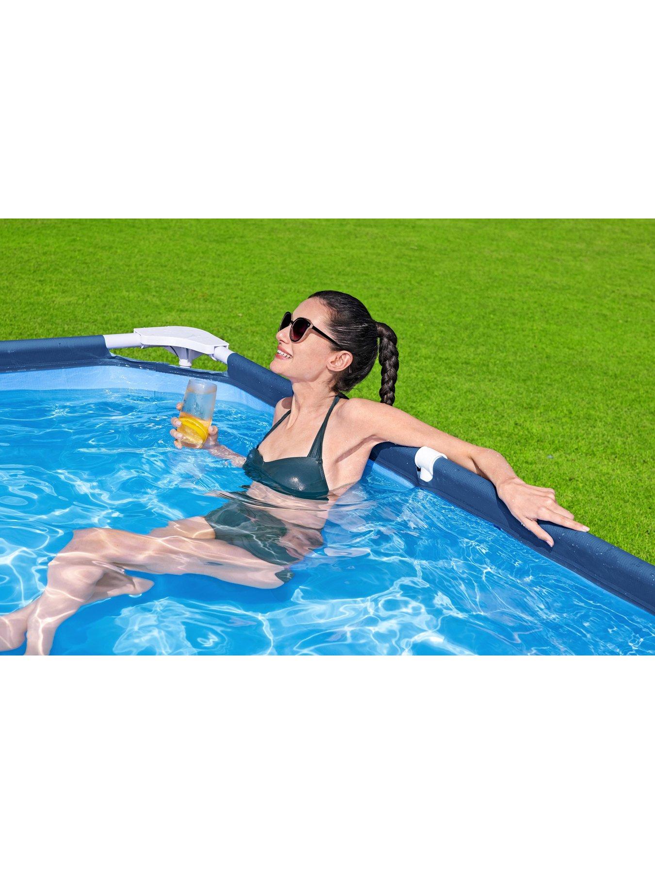 Image 4 of 7 of Bestway 13'1" x 6'11" x 32" Steel Pro Pool
