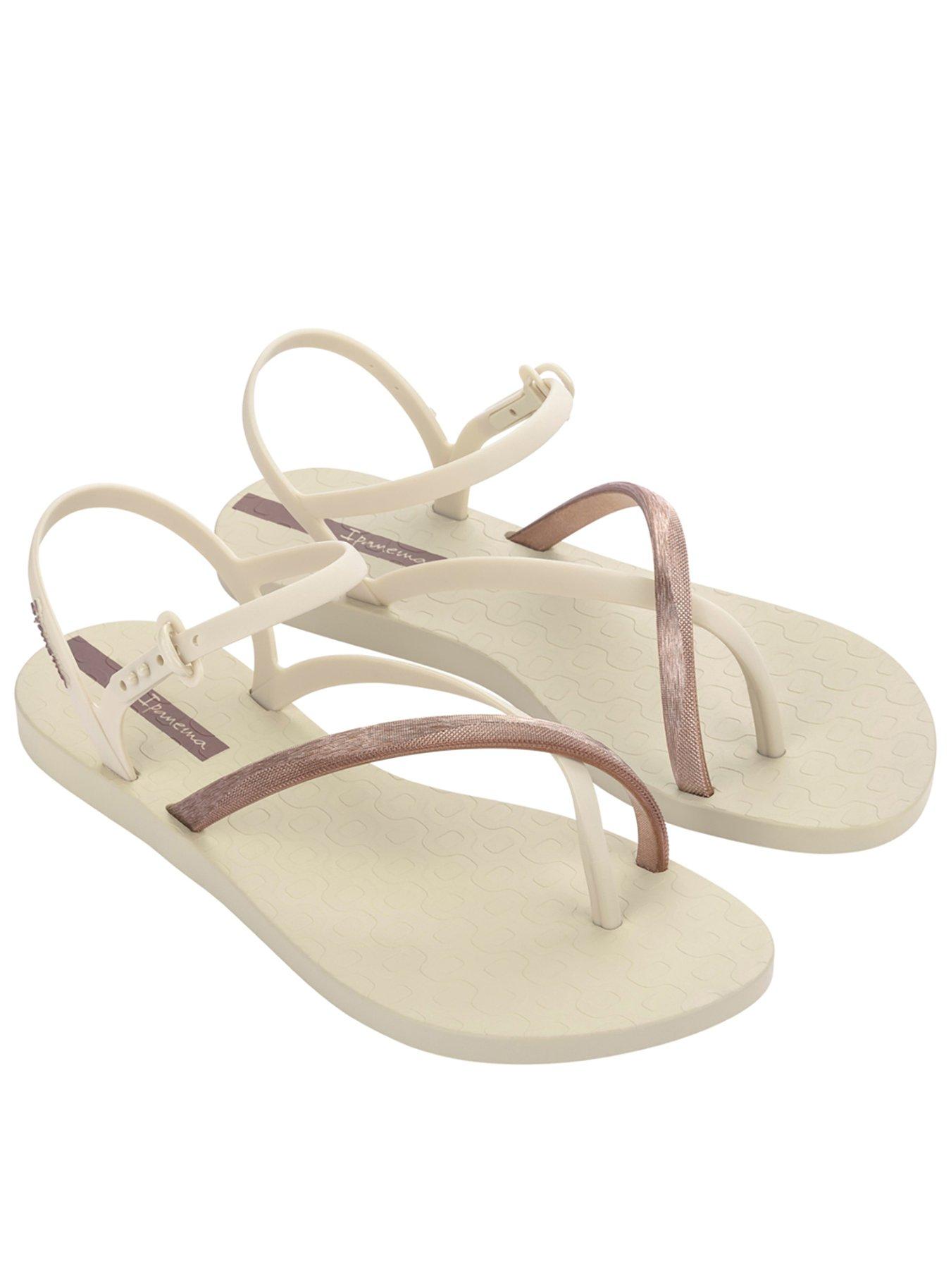 Ipanema Elegant Crossover Sandal, Beige, Size 3, Women