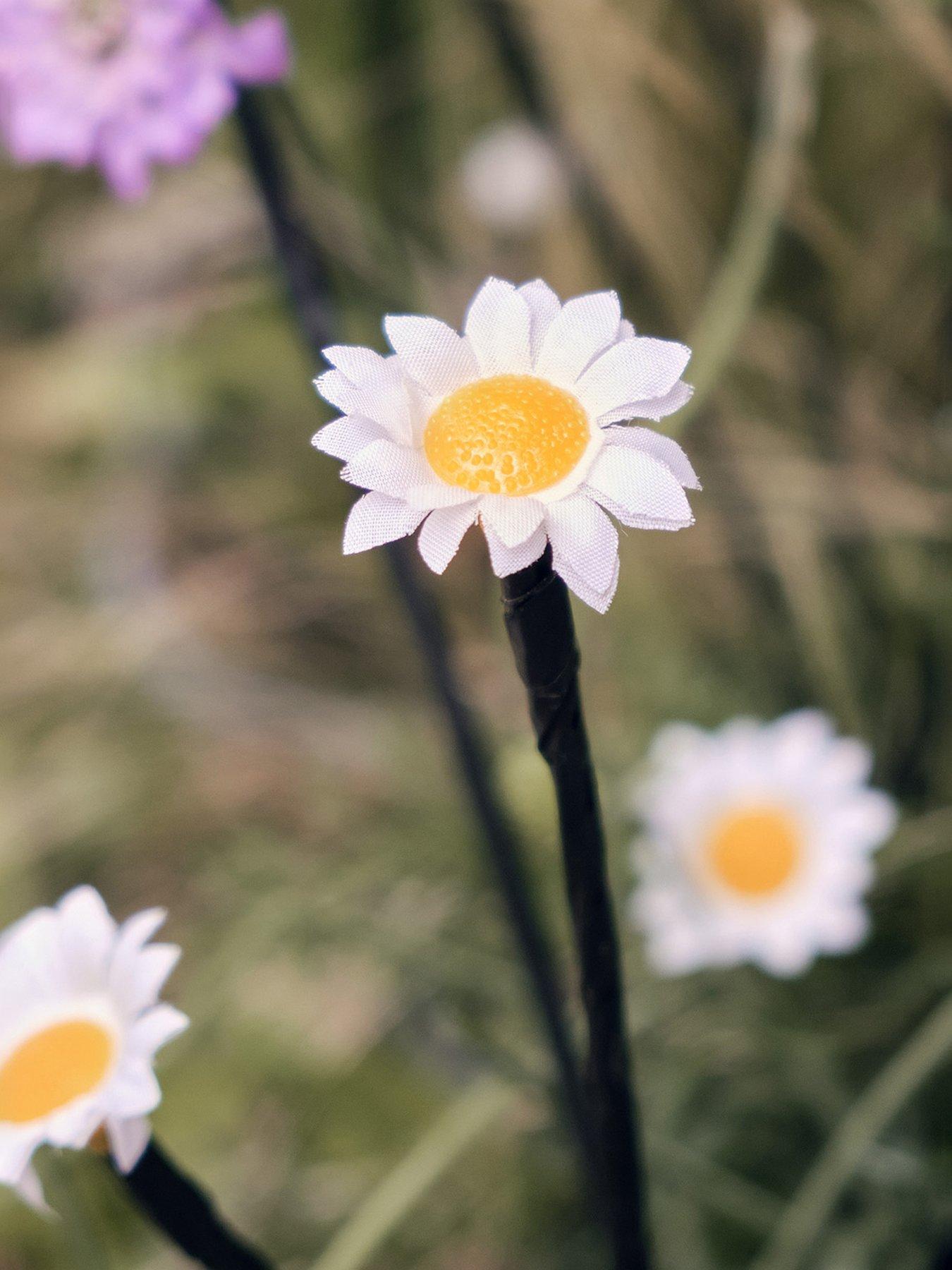 Image 3 of 4 of Lights4Fun 30LED Solar Daisy Stake Lights