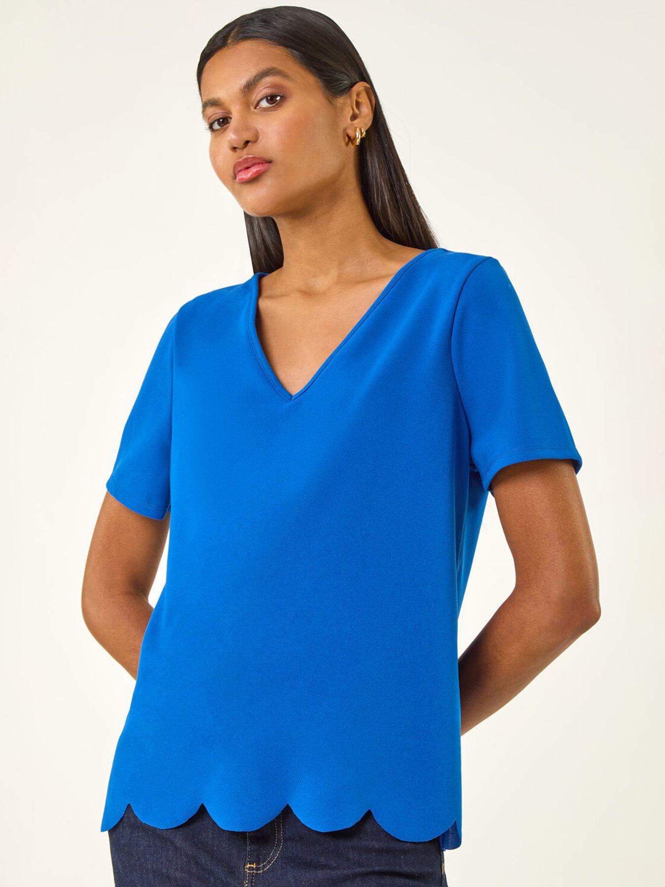 Image 4 of 5 of Roman Scalloped Hem V-neck T-shirt