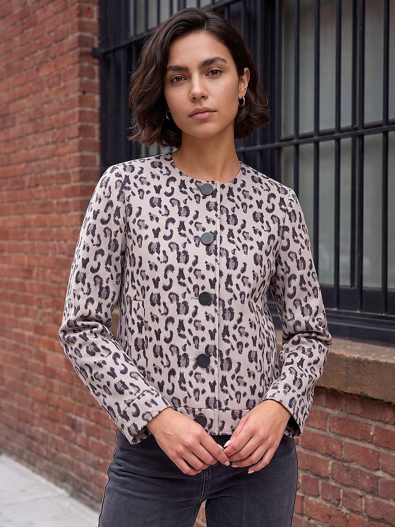 Roman Women's Beige Animal Print Buttoned Jacket In Size 18 - Image 3