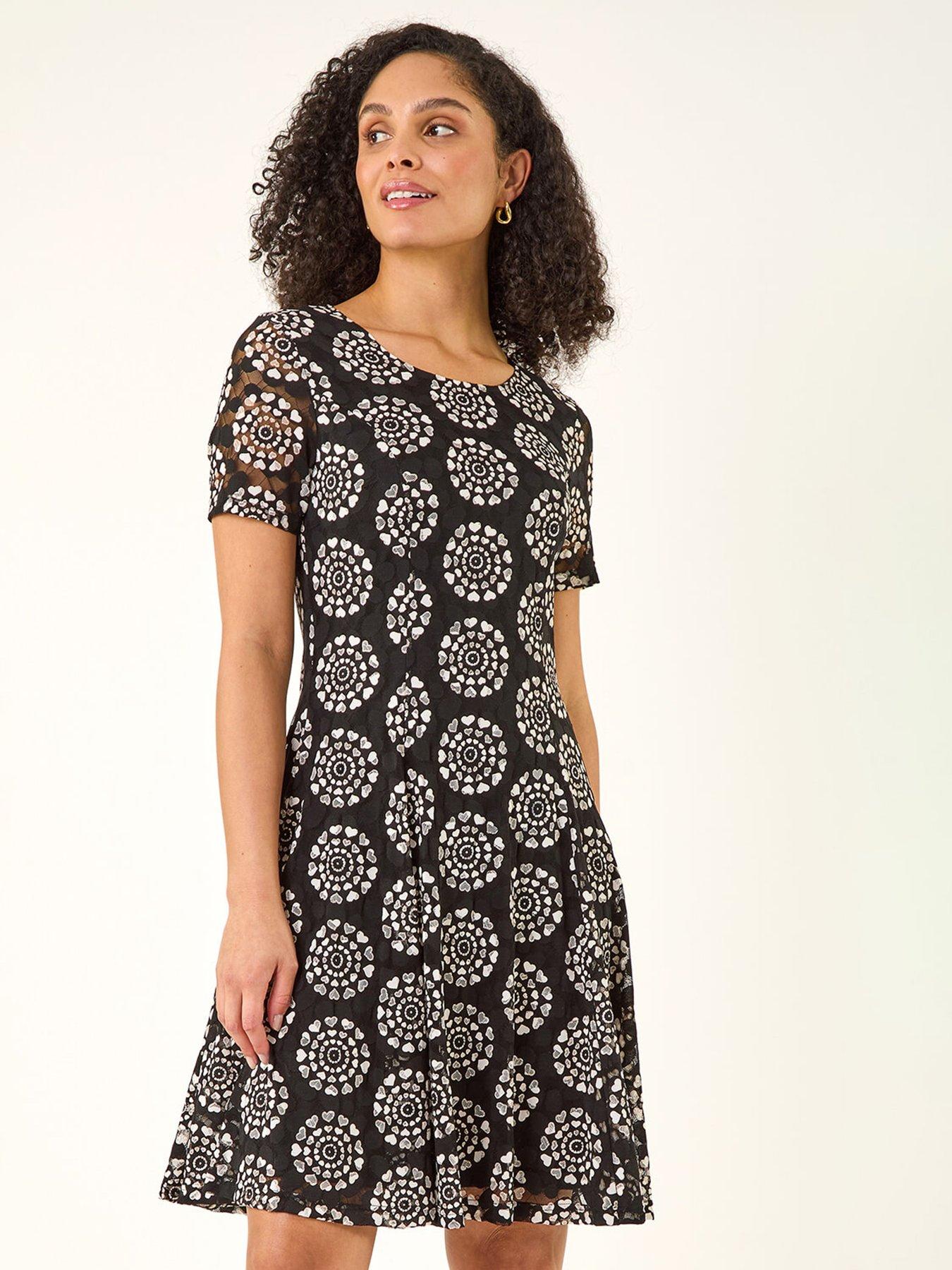 Image 3 of 5 of Roman Heart Circle Lace Stretch Dress